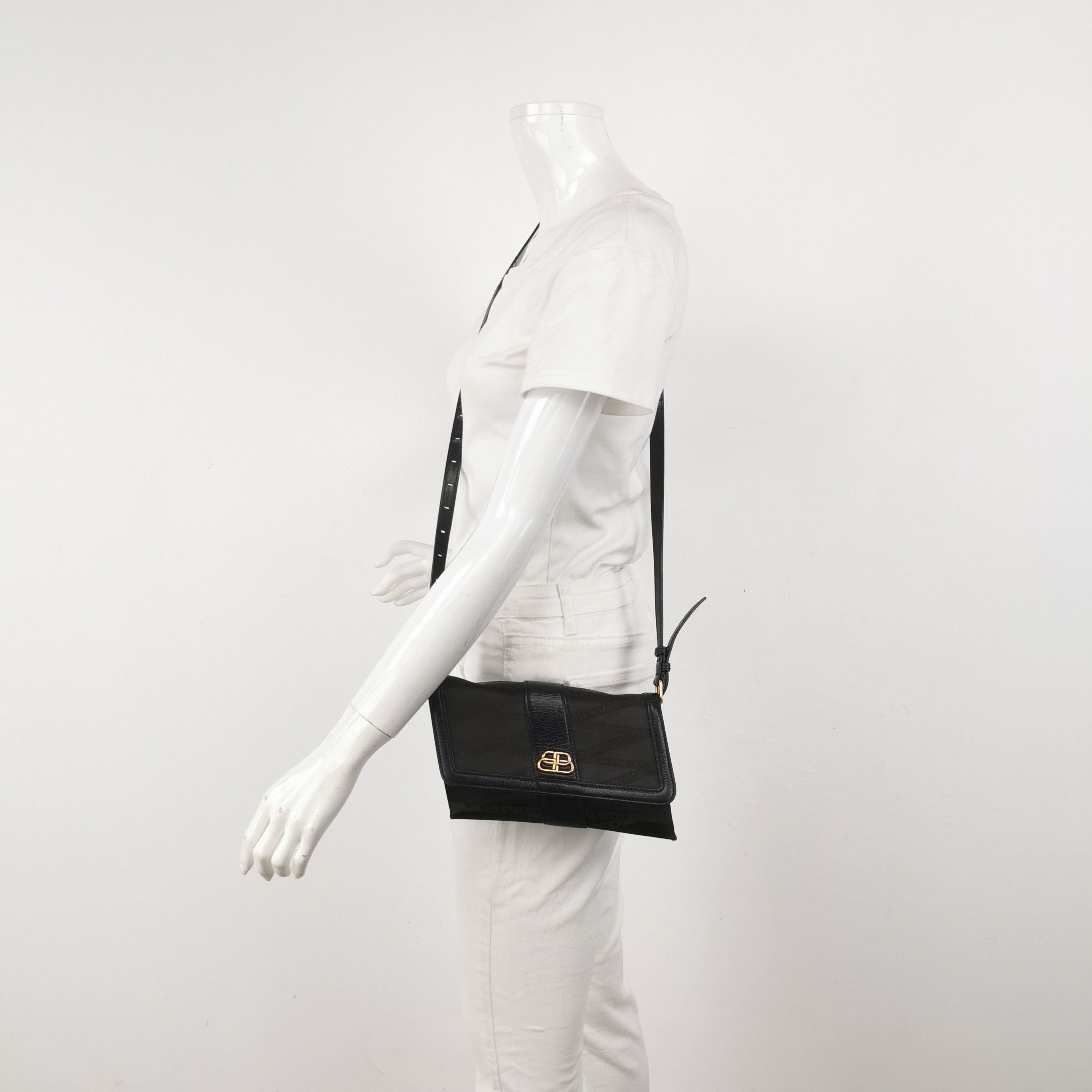 Balenciaga Balenciaga Women os Shoulder Bags Size ONE SIZE - 2 Thumbnail