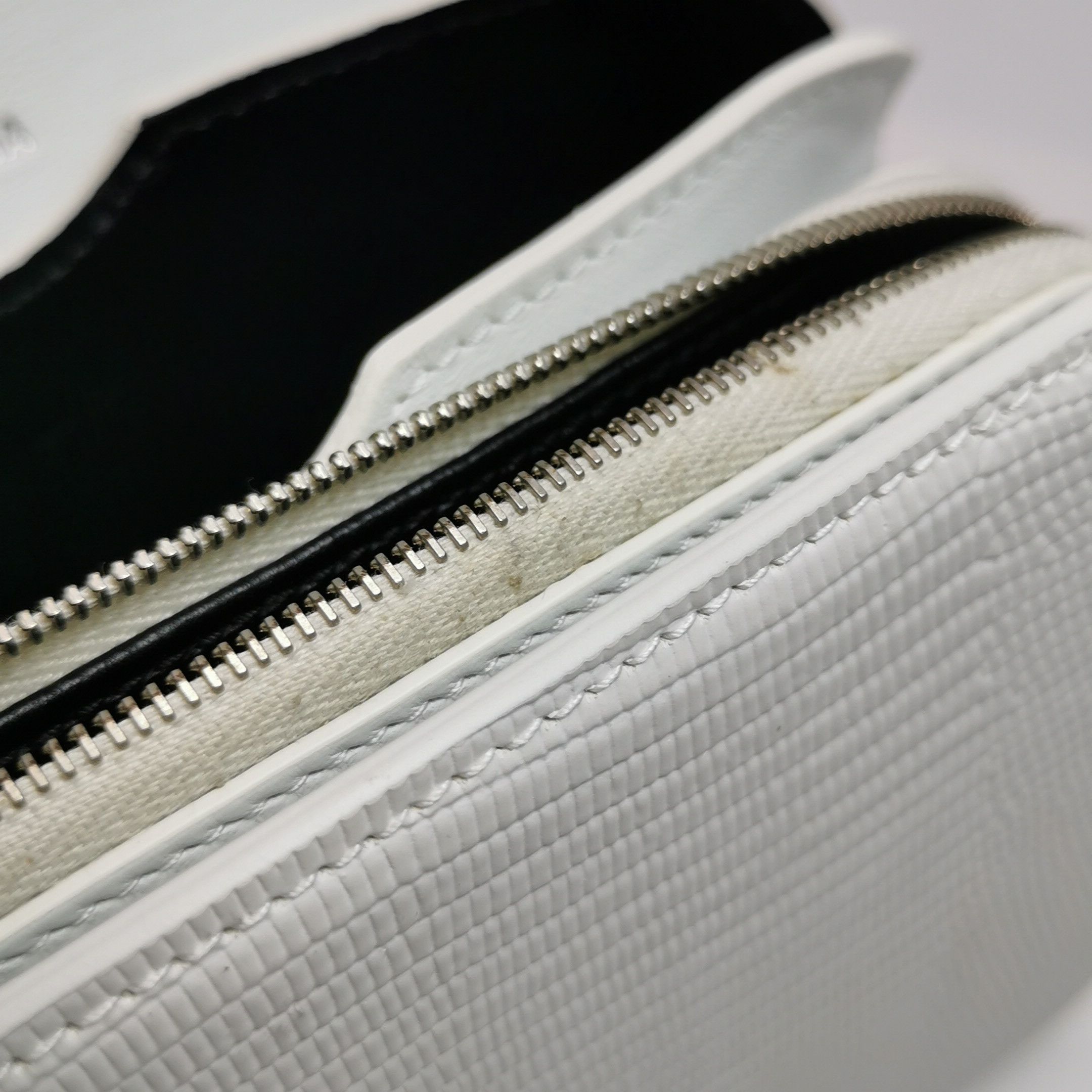 Balenciaga Balenciaga Women os Crossbody Bags Size ONE SIZE - 21 Thumbnail