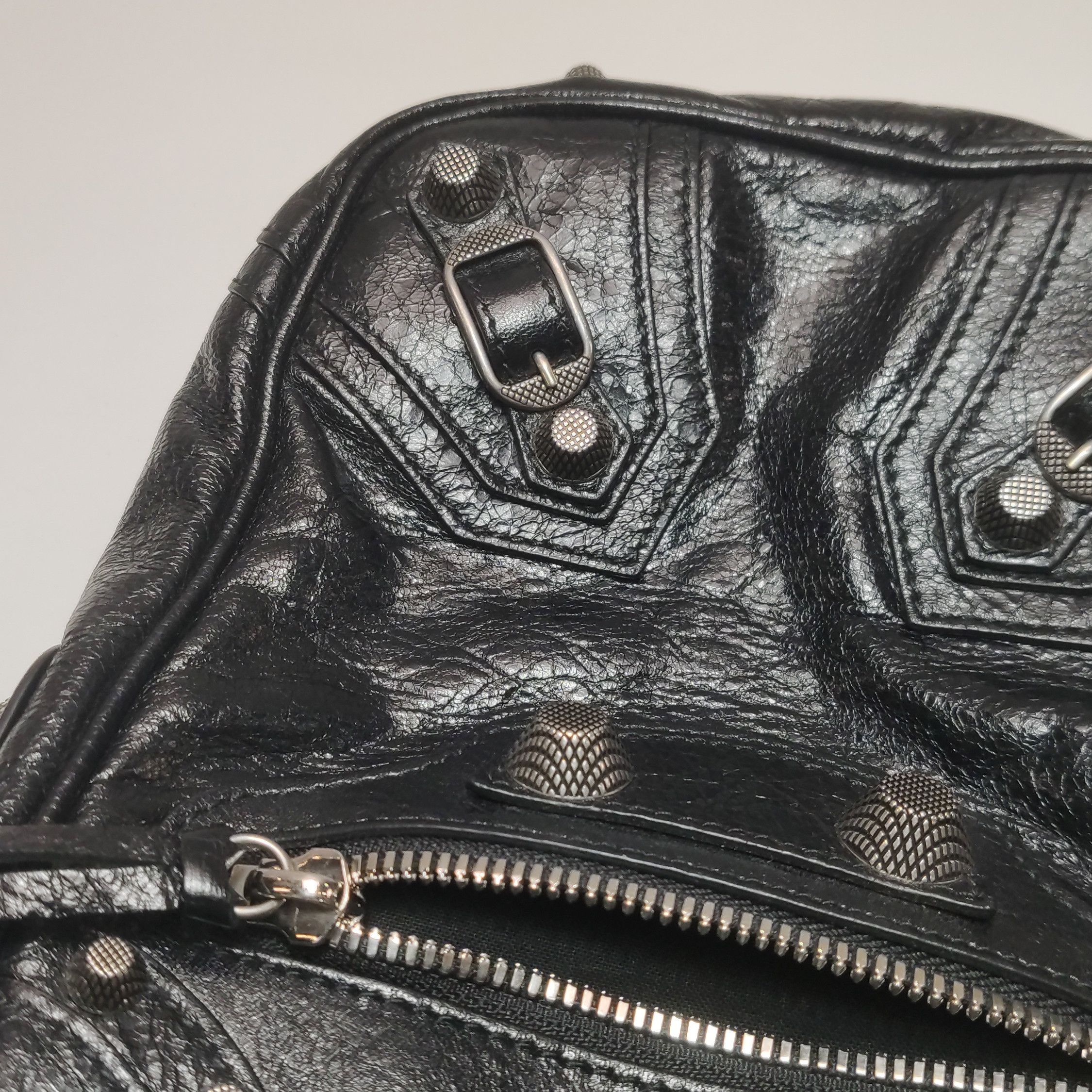 Balenciaga Balenciaga Women os Shoulder Bags Size ONE SIZE - 16 Thumbnail