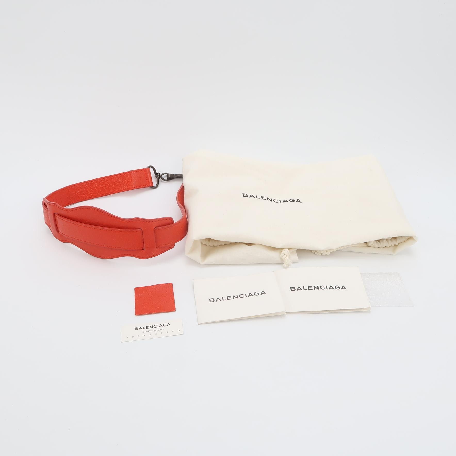 Balenciaga Balenciaga Women os Shoulder Bags Size ONE SIZE - 9 Thumbnail