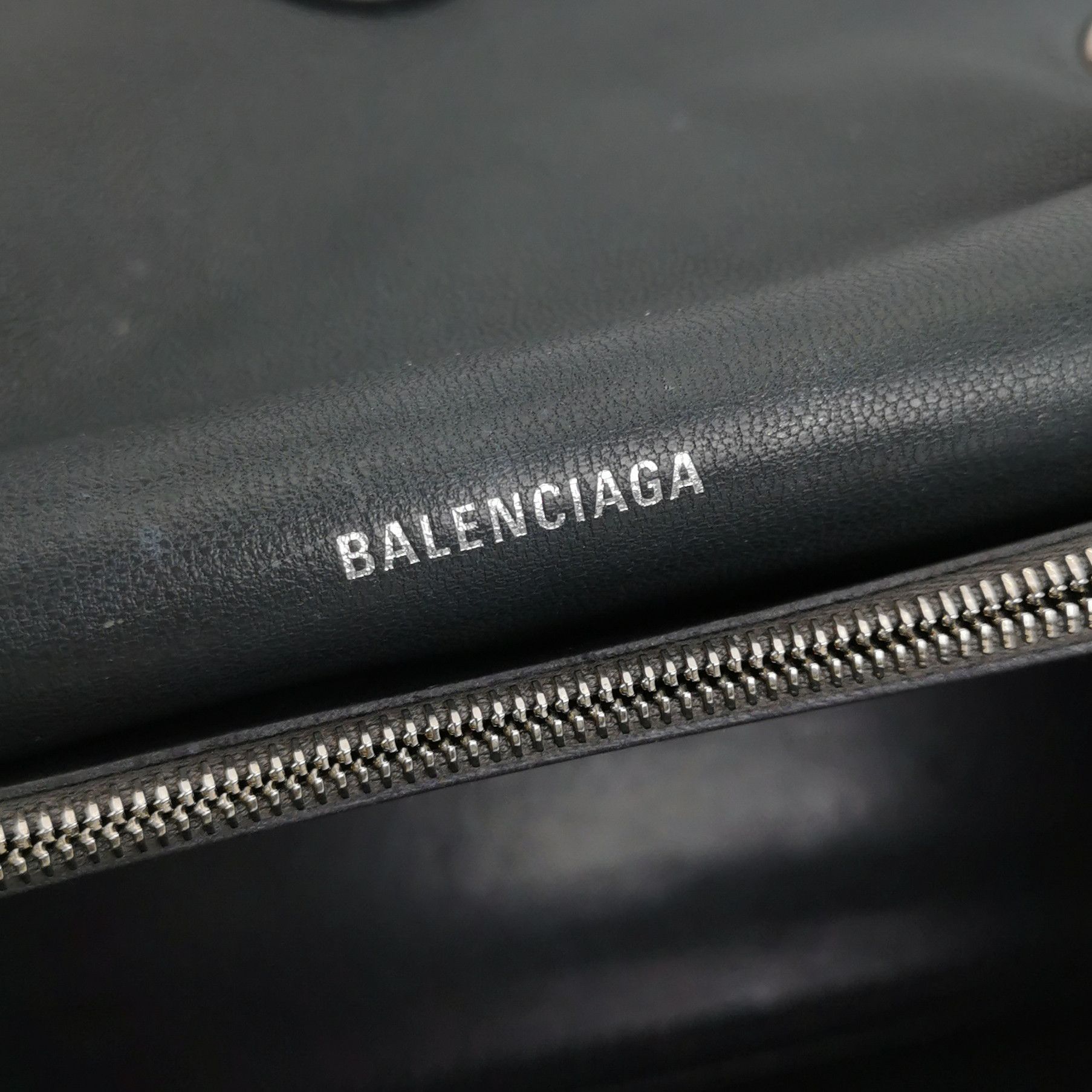Balenciaga Balenciaga Women os Shoulder Bags Size ONE SIZE - 8 Thumbnail
