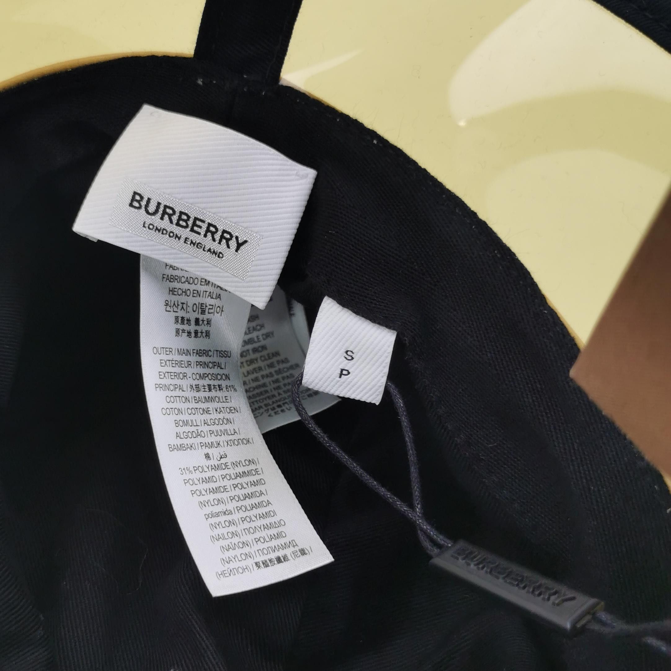 Burberry Burberry Logo Transparent Brim Bucket Hat Size S Size ONE SIZE - 5 Thumbnail