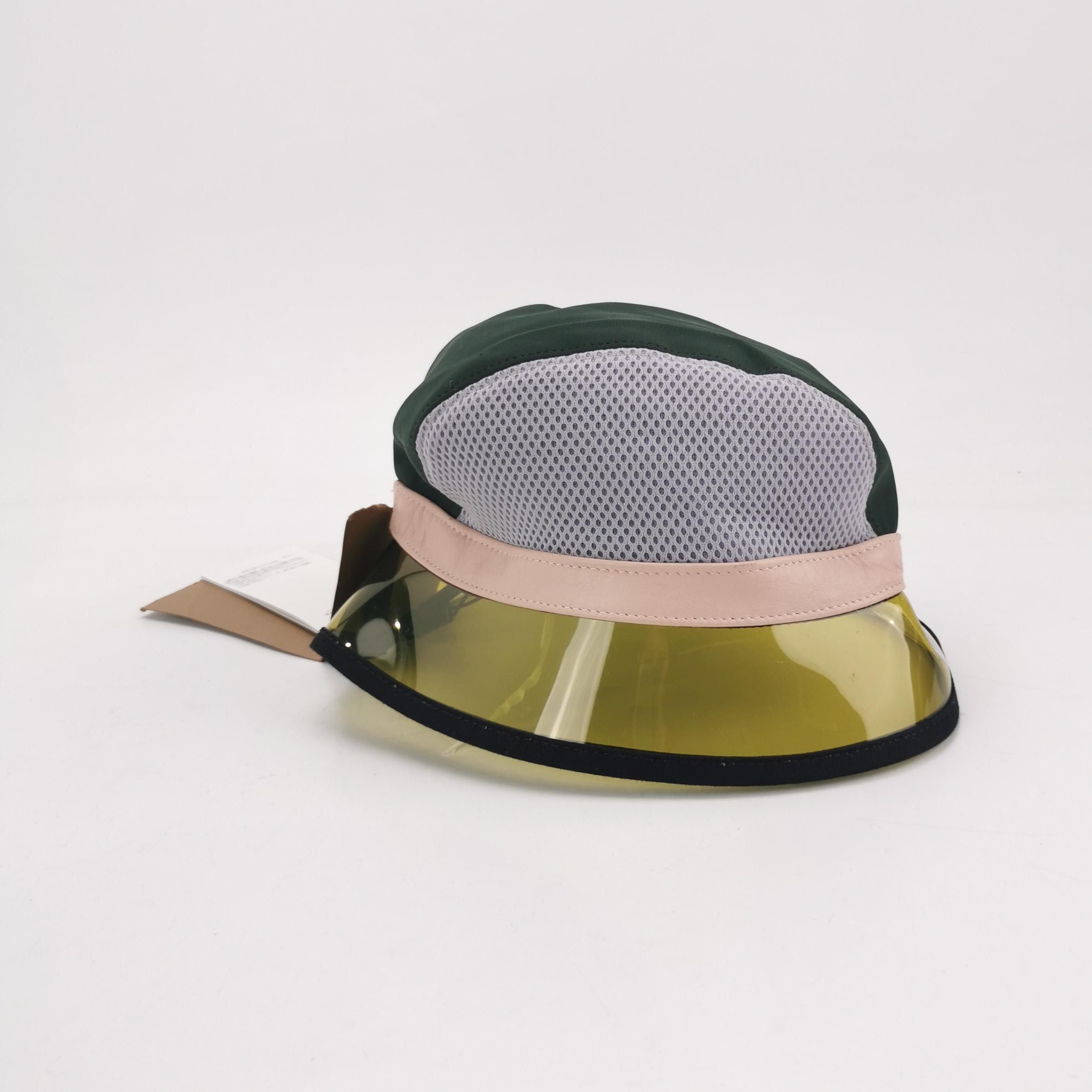 Burberry Burberry Logo Transparent Brim Bucket Hat Size S Size ONE SIZE - 3 Thumbnail