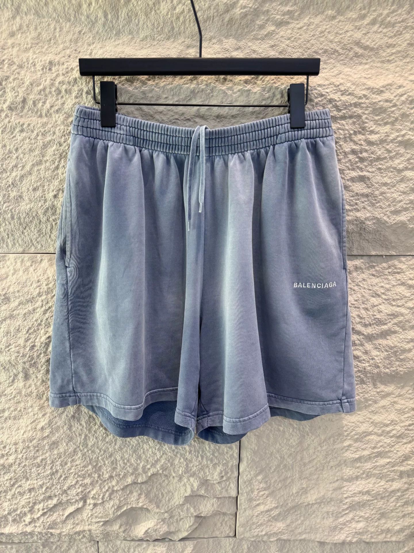 Balenciaga Balenciaga Logo Shorts Size S Size US 30 / EU 46 - 2 Thumbnail