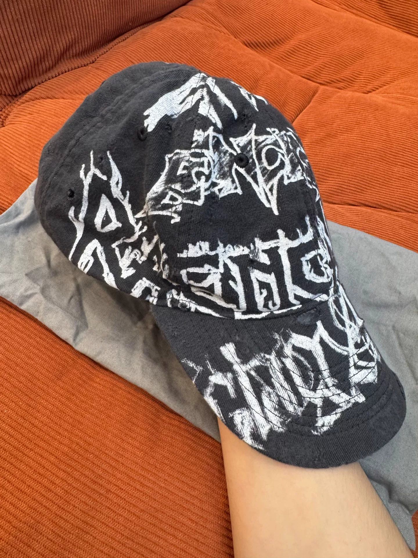 Balenciaga Balenciaga Graffiti Print Cap Size M Size ONE SIZE - 3 Thumbnail
