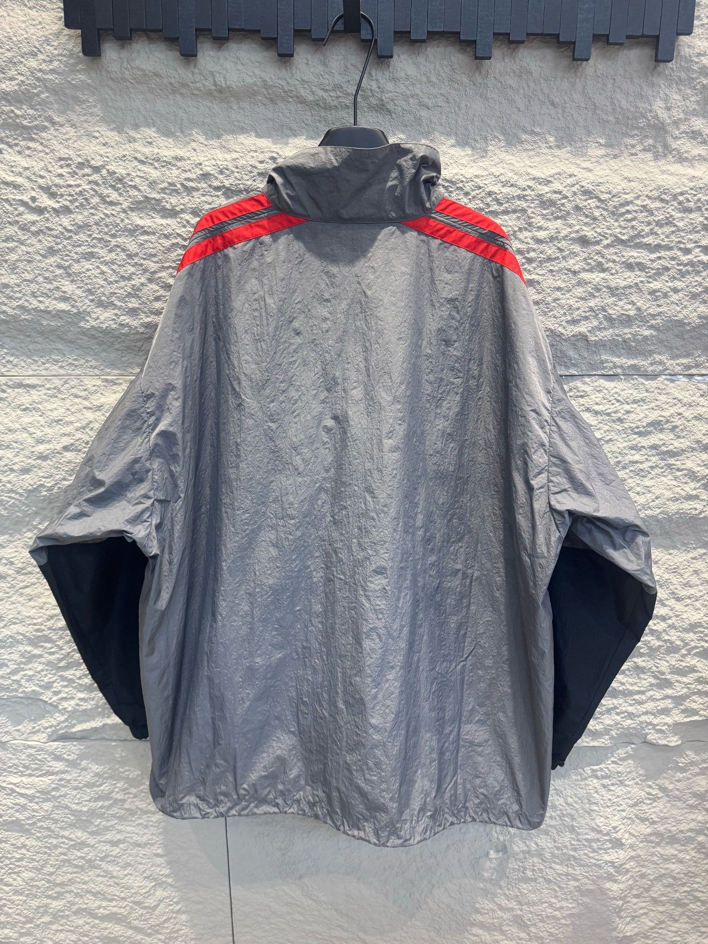 Balenciaga Balenciaga Colorblock Windbreaker Size M Size US M / EU 48-50 / 2 - 4 Thumbnail