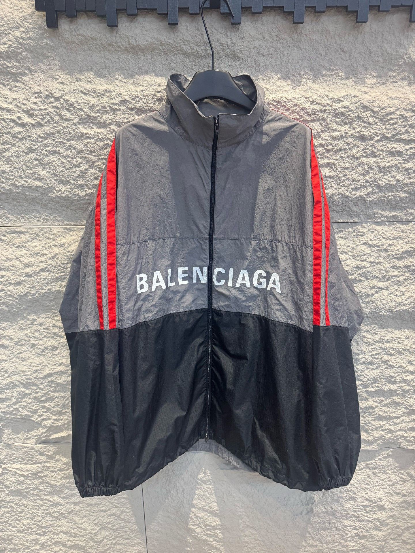 Balenciaga Balenciaga Colorblock Windbreaker Size M Size US M / EU 48-50 / 2 - 2 Thumbnail
