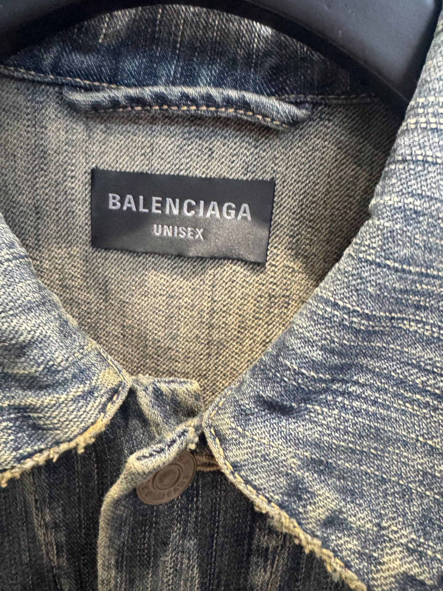 Balenciaga Balenciaga Bitcoin Logo Denim Jacket Size S Size US S / EU 44-46 / 1 - 3 Thumbnail