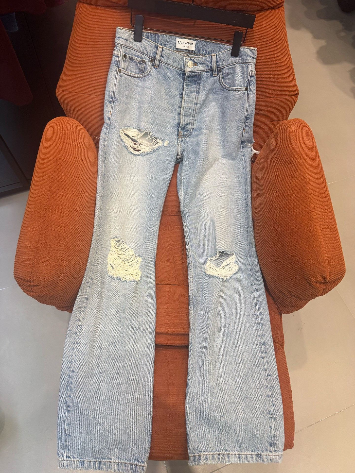 Balenciaga Balenciaga Distressed Denim Jeans Size 26 Size US 26 / EU 42 - 2 Thumbnail