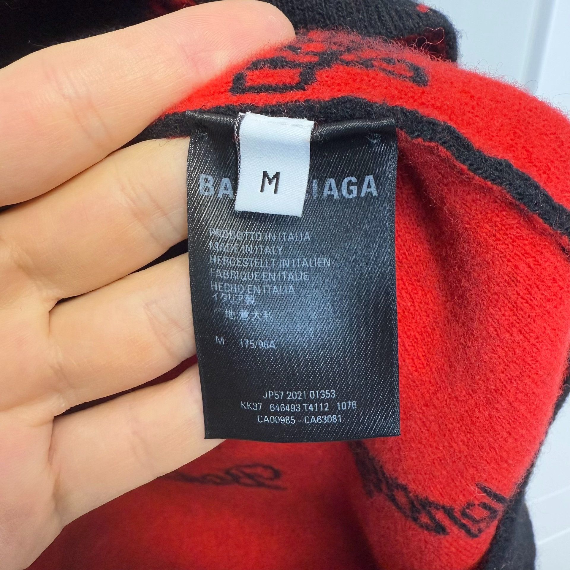 Balenciaga Balenciaga All-Over Logo Knit Sweater Size M Size US M / EU 48-50 / 2 - 5 Thumbnail