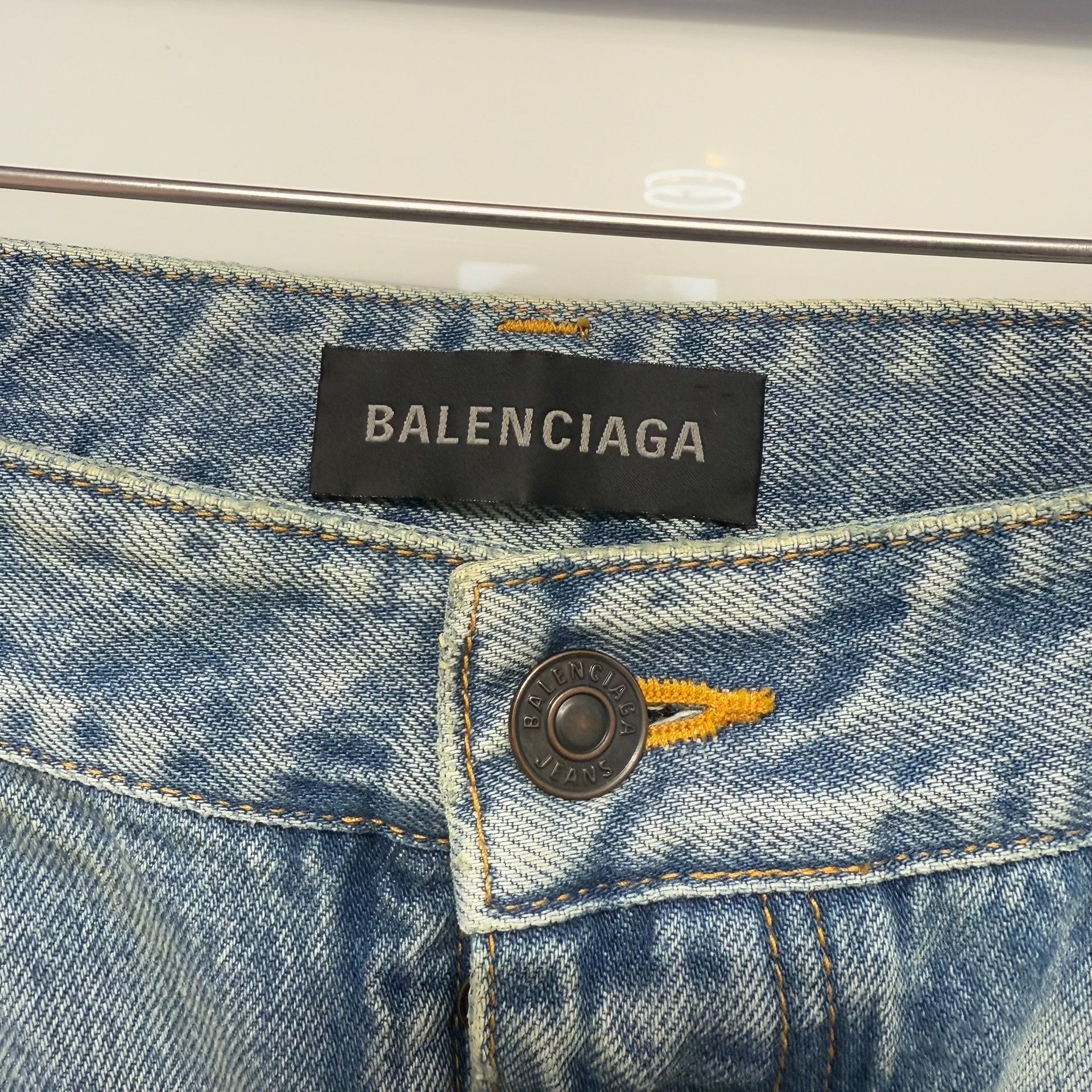 Balenciaga Balenciaga Distressed Denim Jeans Size 31 Size US 31 - 4 Thumbnail