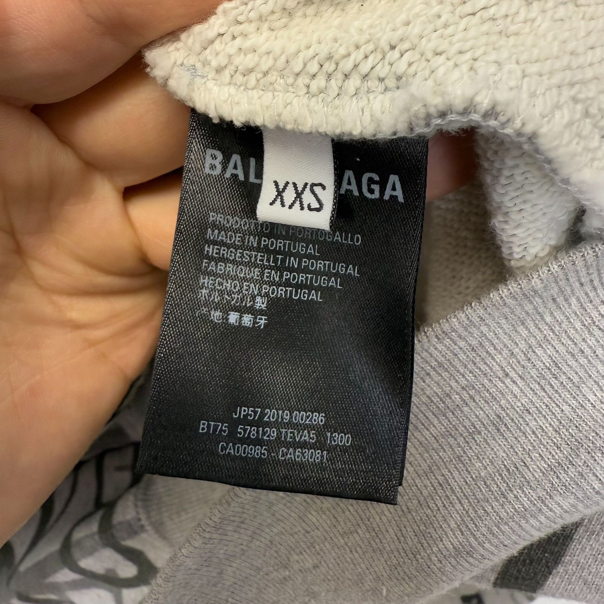 Balenciaga Balenciaga Graffiti Logo Zip-Up Hoodie Size XXS Size US XXS / EU 40 - 4 Thumbnail