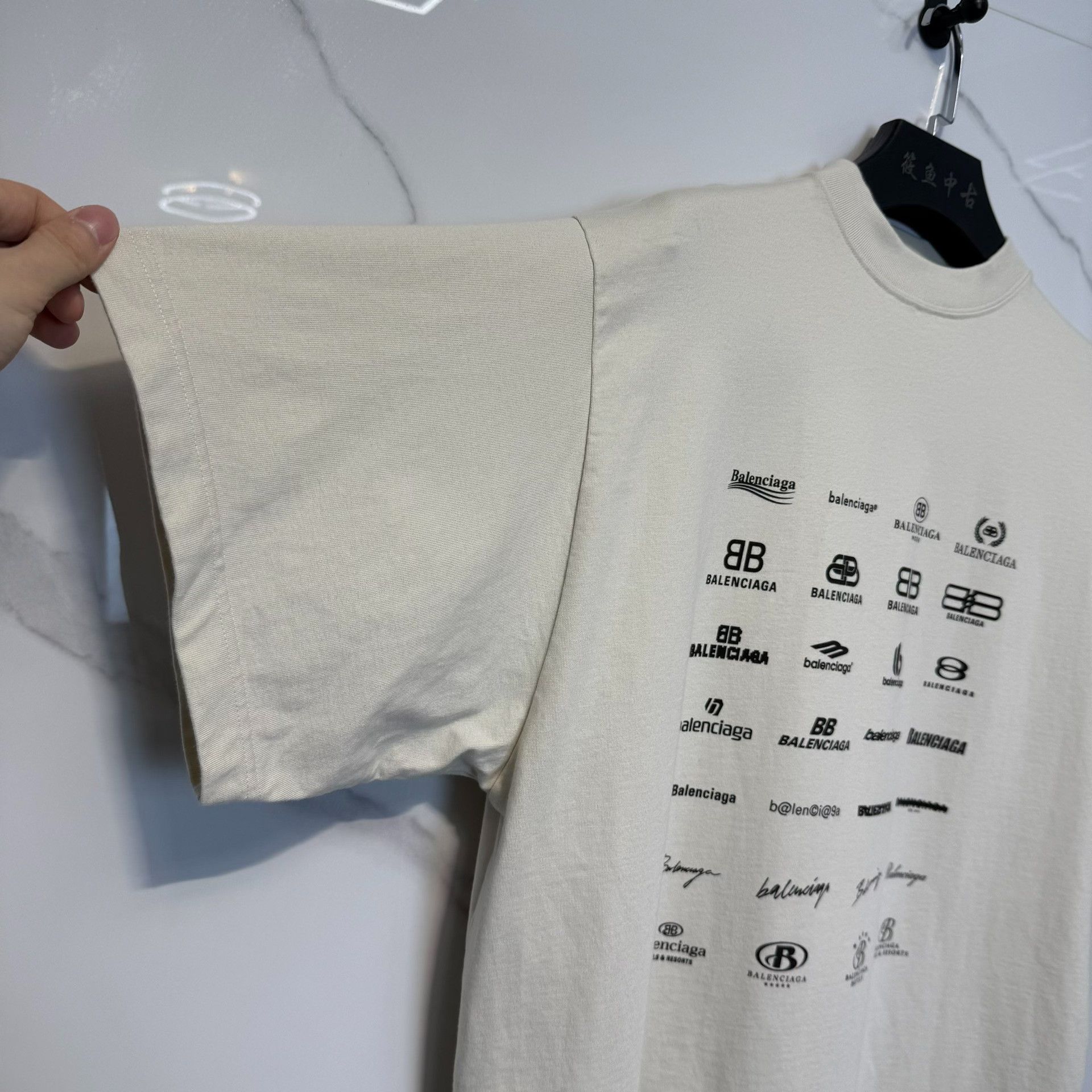 Balenciaga Balenciaga Multi-Logo Graphic T-Shirt Size S Size US S / EU 44-46 / 1 - 7 Thumbnail