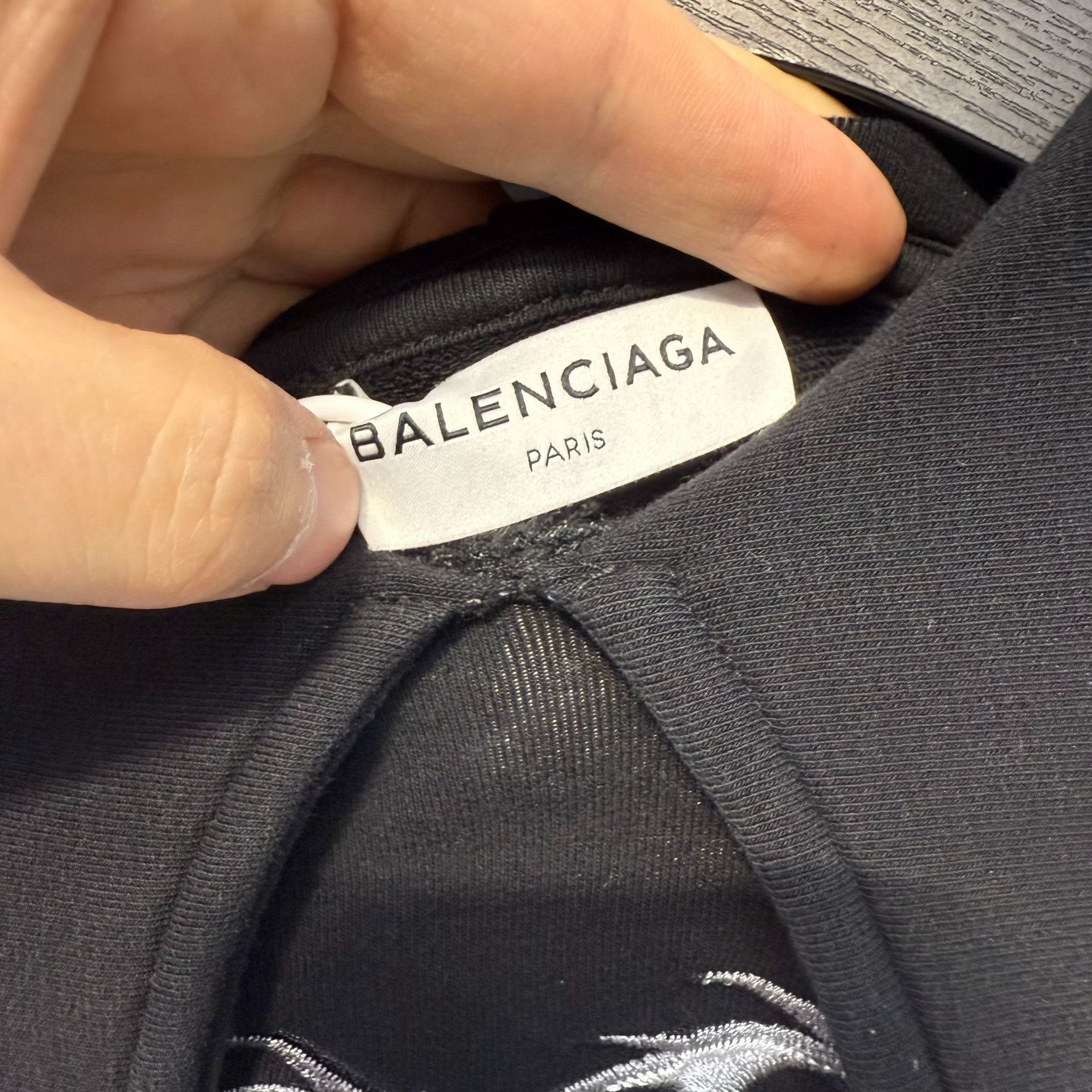 Balenciaga Balenciaga Embroidered Logo Hoodie Size S Size US S / EU 44-46 / 1 - 4 Thumbnail