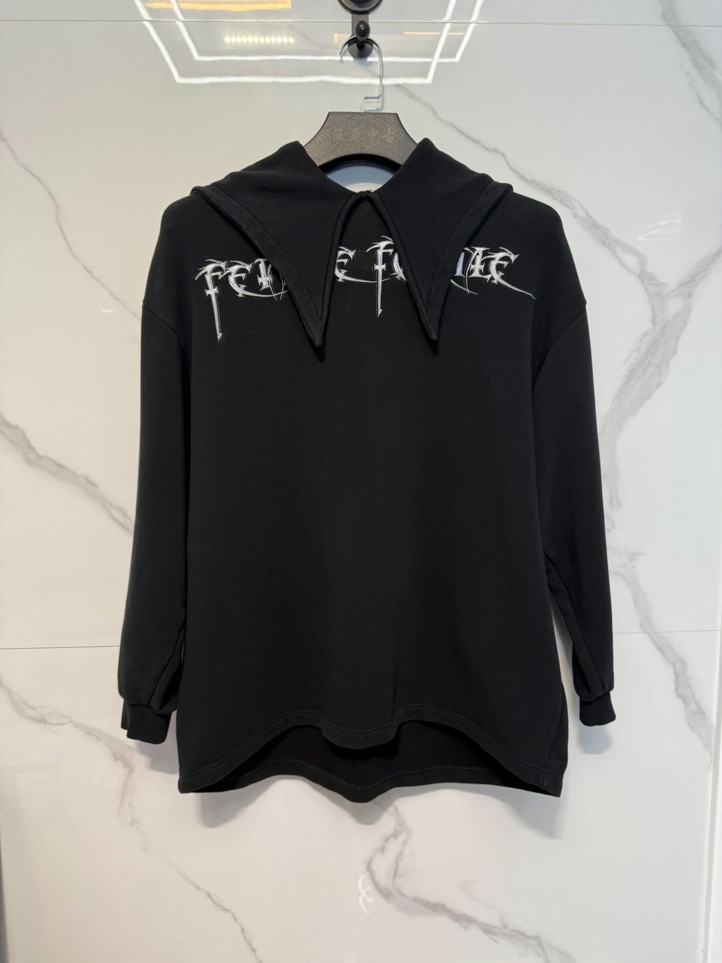 Balenciaga Balenciaga Embroidered Logo Hoodie Size S Size US S / EU 44-46 / 1 - 2 Thumbnail