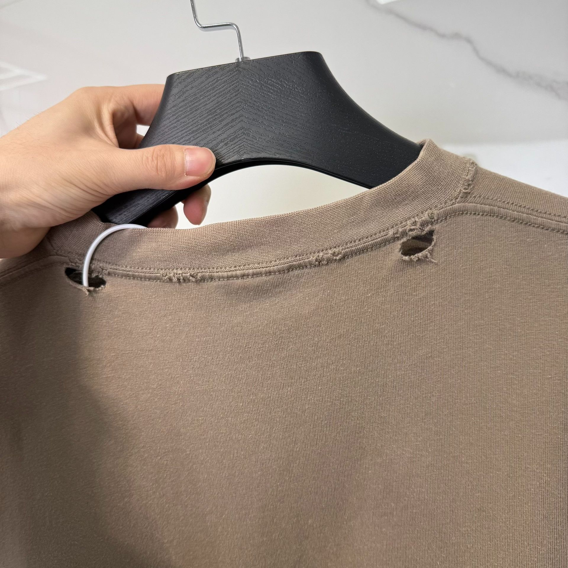 Balenciaga Balenciaga Metal Logo Distressed T-Shirt Size 5 Size US XXL / EU 58 / 5 - 10 Thumbnail