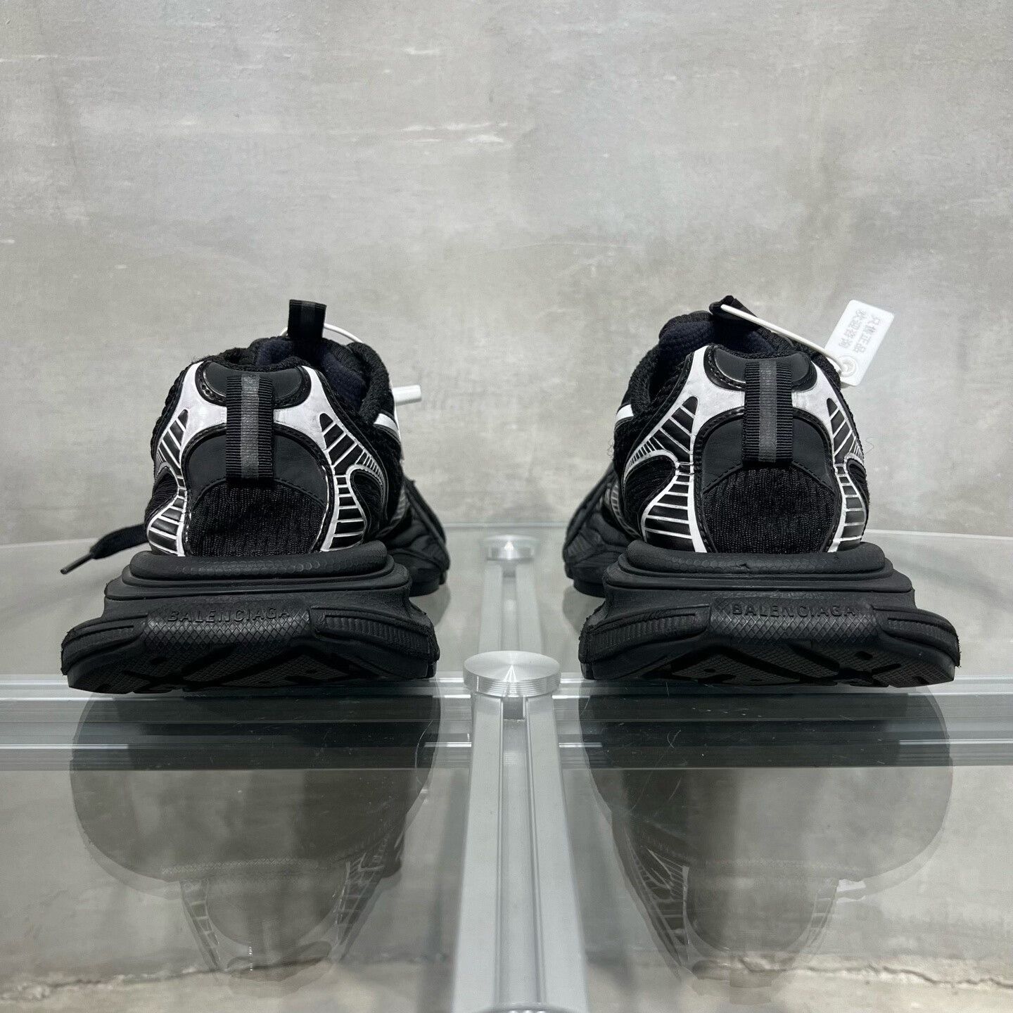 Balenciaga Balenciaga 3XL Low-Top Sneakers Size 8 Size US 8 / EU 41 - 7 Thumbnail