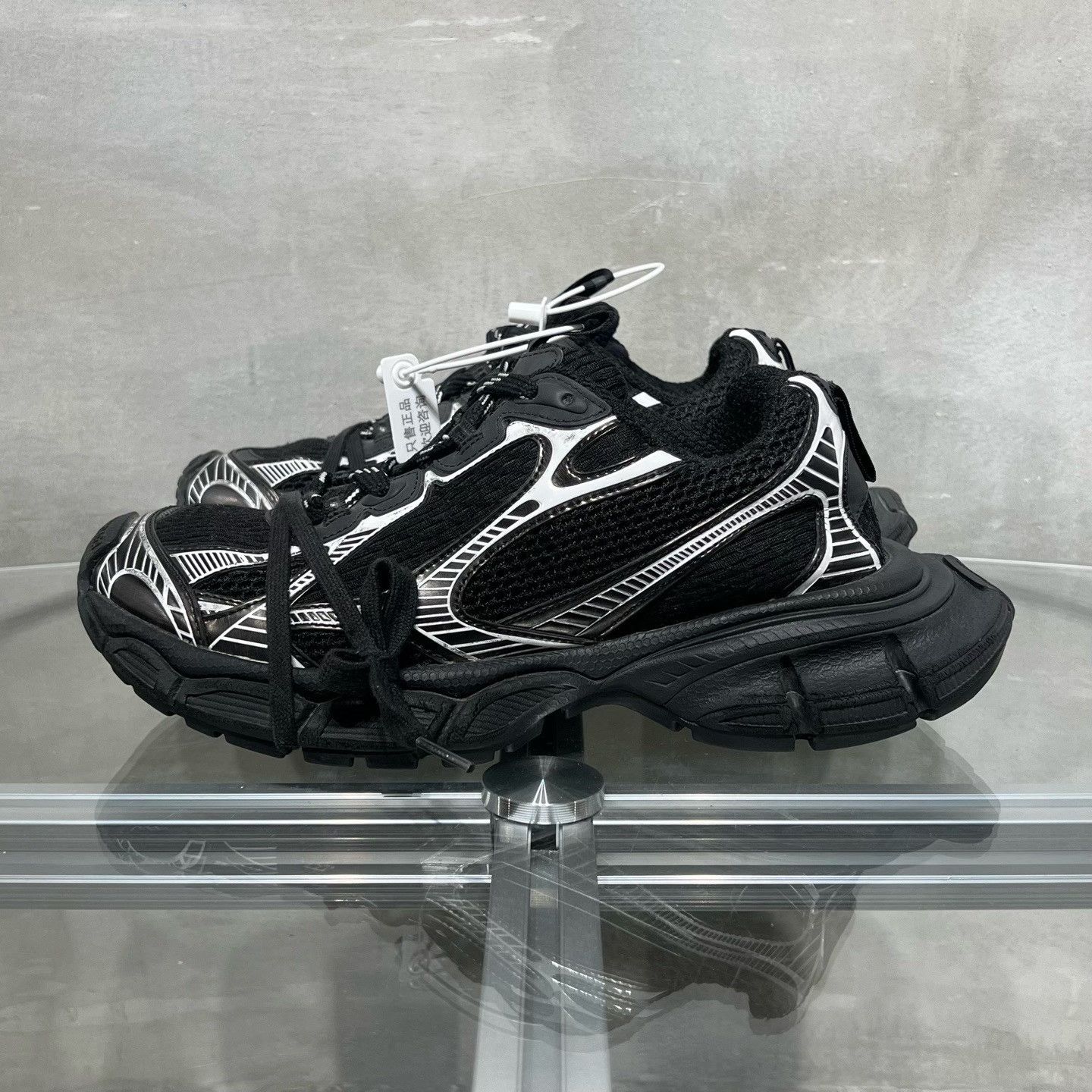 Balenciaga Balenciaga 3XL Low-Top Sneakers Size 8 Size US 8 / EU 41 - 4 Thumbnail