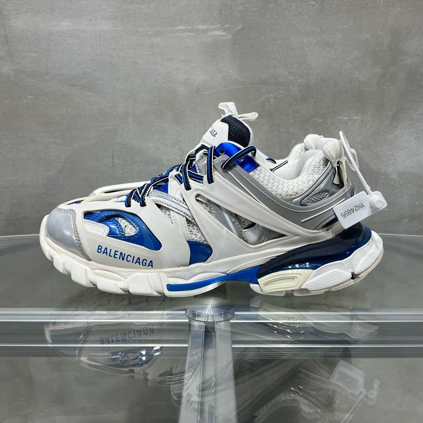 Balenciaga Balenciaga Track Sneakers White Blue Size 6 Size US 6 / EU 39 - 4 Thumbnail