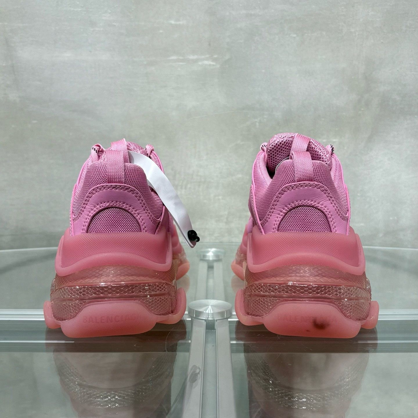 Balenciaga Balenciaga Pink Triple S Sneakers Size 36 Size US 6 / IT 36 - 7 Thumbnail