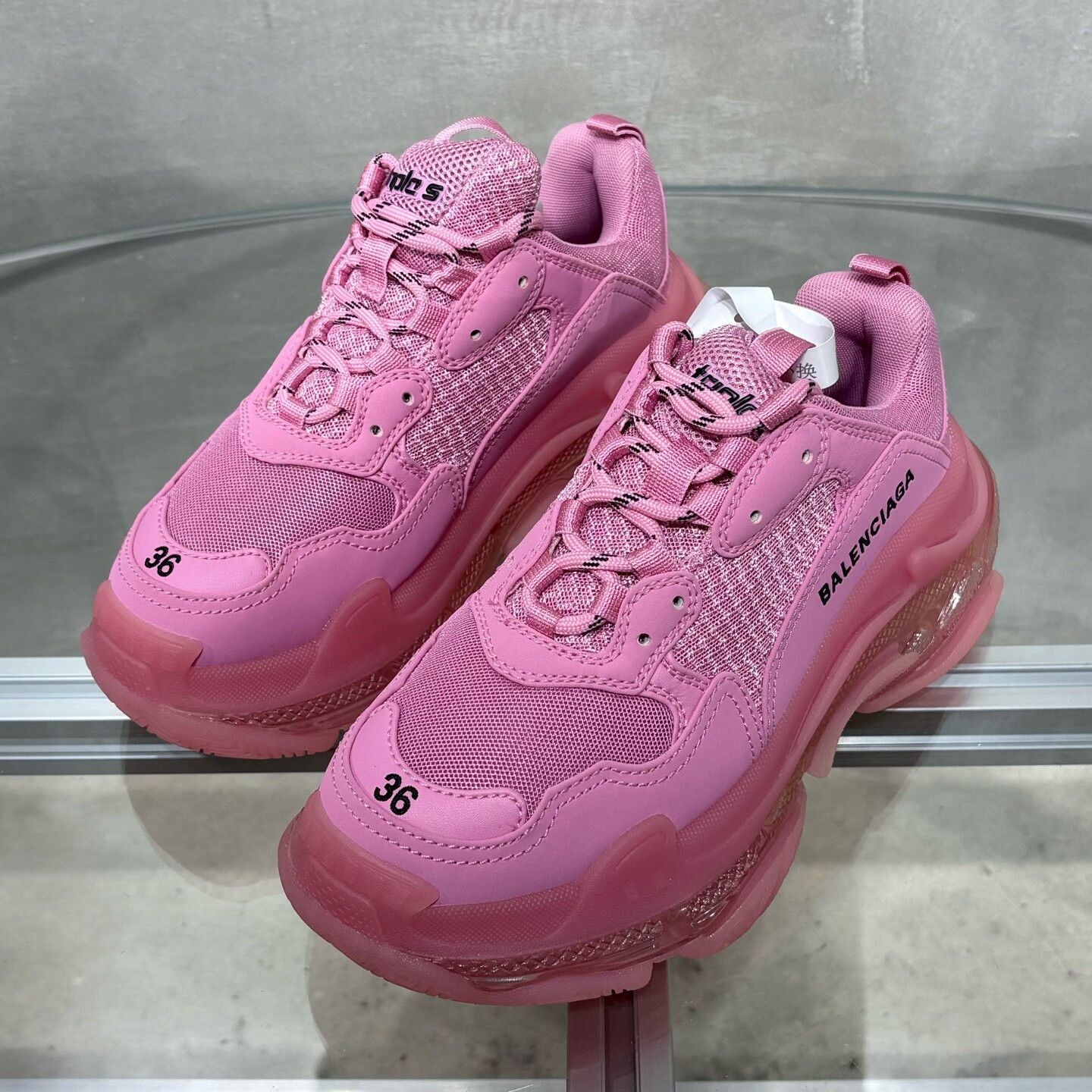 Balenciaga Balenciaga Pink Triple S Sneakers Size 36 Size US 6 / IT 36 - 2 Thumbnail