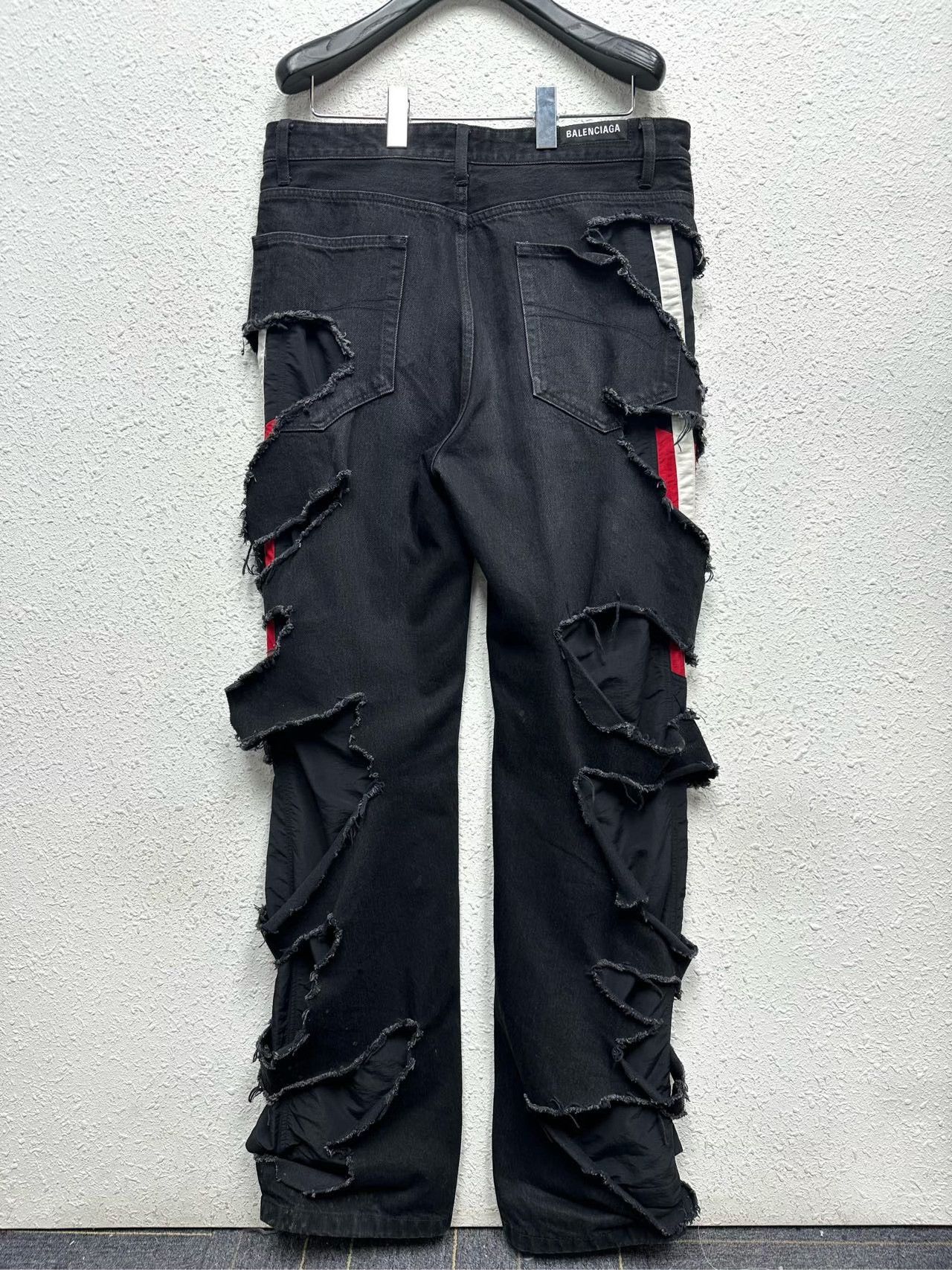 Balenciaga Balenciaga Distressed Denim Jeans Size M Size US 32 / EU 48 - 3 Thumbnail