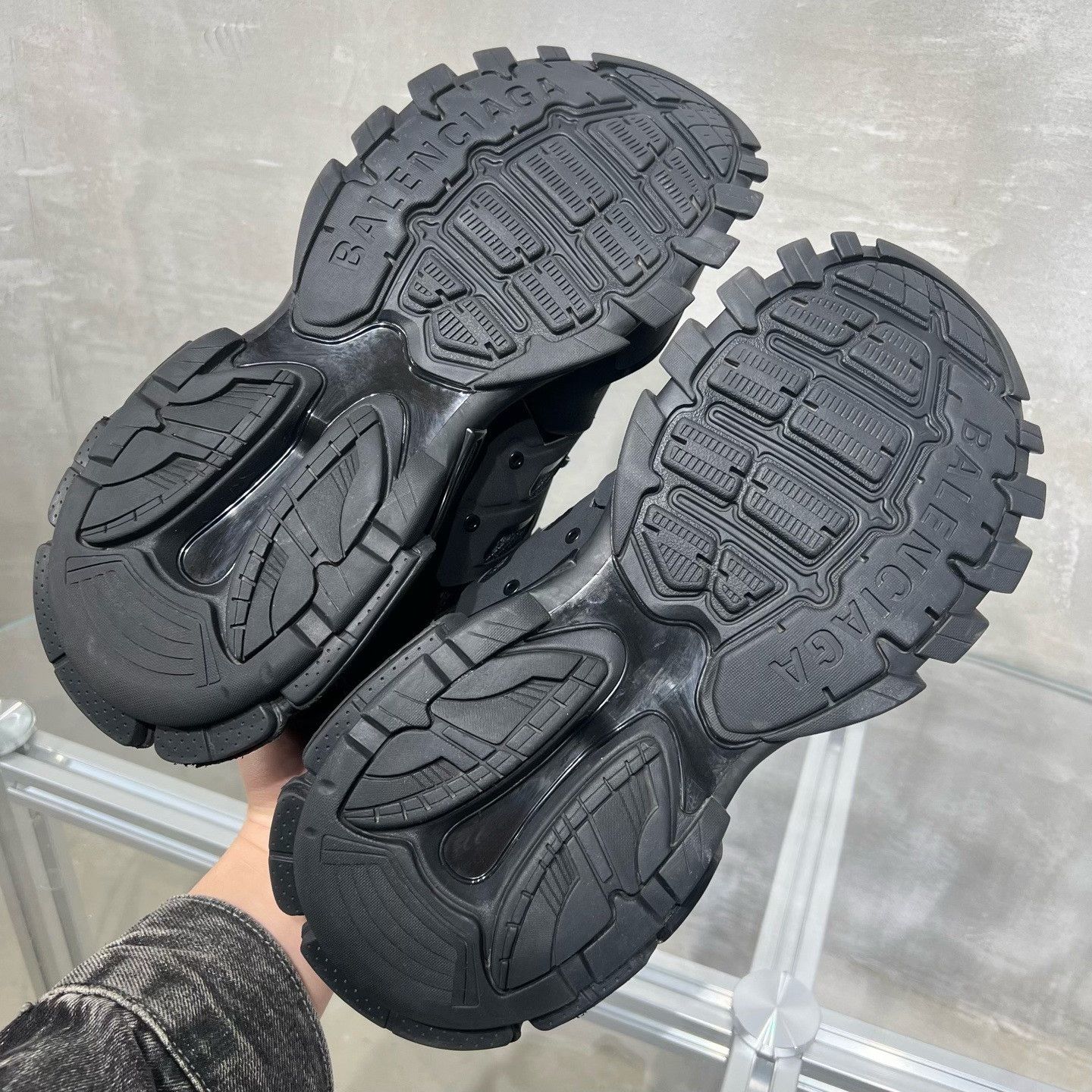 Balenciaga Balenciaga Track Sneakers US 10 Size US 10 / EU 43 - 8 Thumbnail
