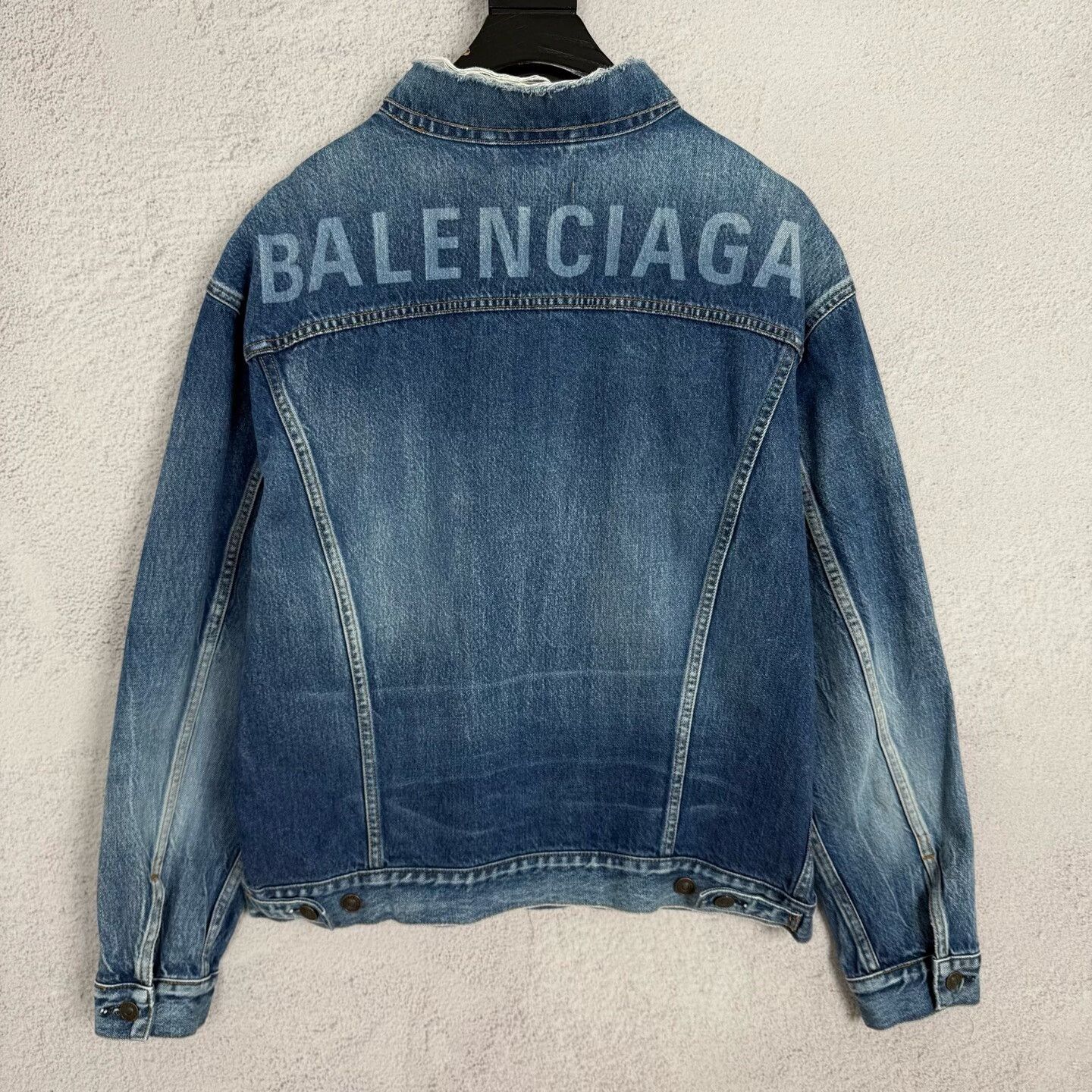 Balenciaga Balenciaga Back Logo Denim Jacket FR 36 Size XS / US 0-2 / IT 36-38 - 3 Thumbnail