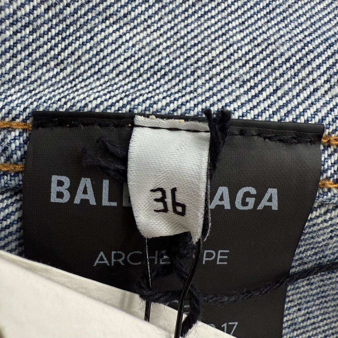 Balenciaga Balenciaga Back Logo Denim Jacket FR 36 Size XS / US 0-2 / IT 36-38 - 7 Thumbnail