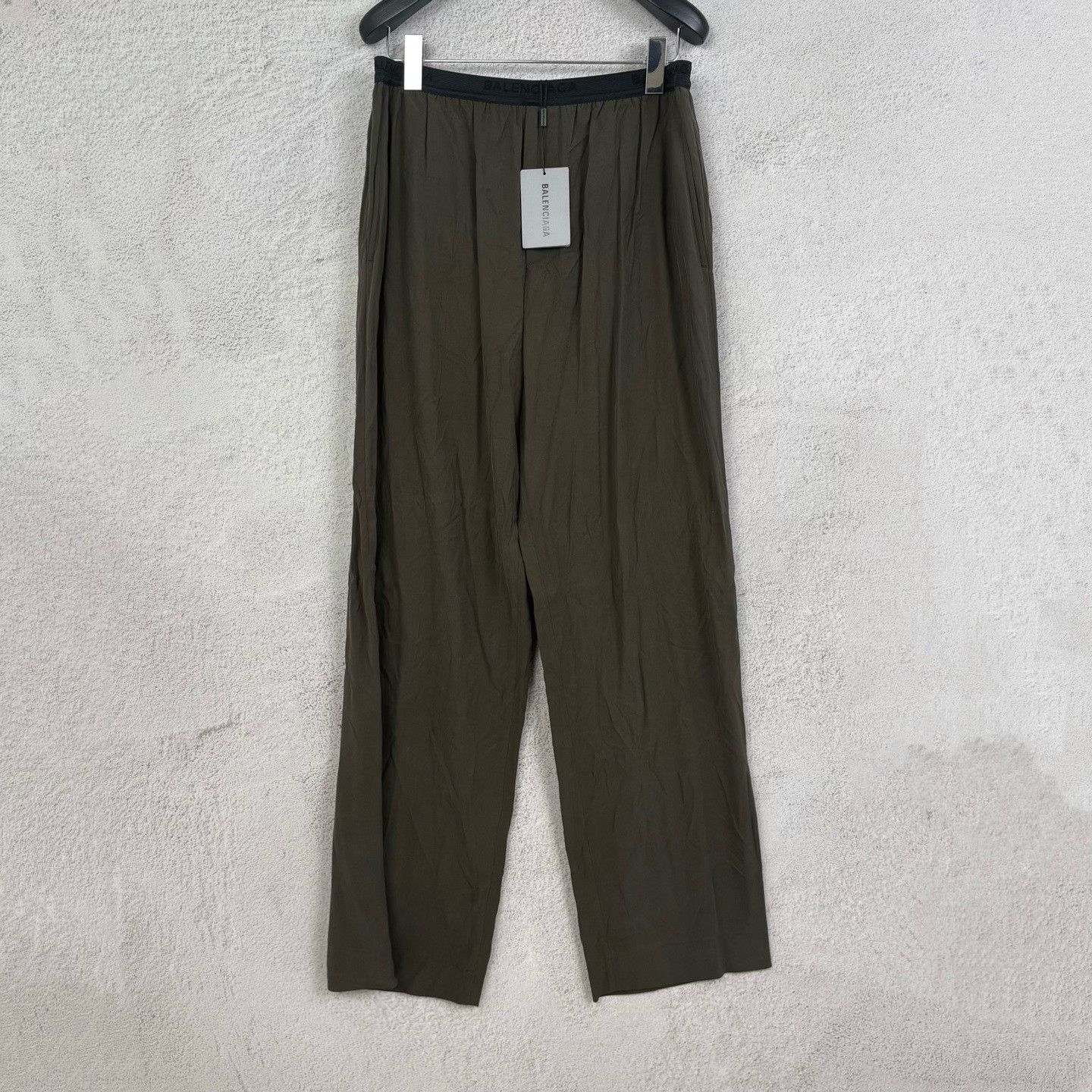 Balenciaga Balenciaga Logo Waistband Casual Pants Size 30 Size US 30 / EU 46 - 2 Thumbnail
