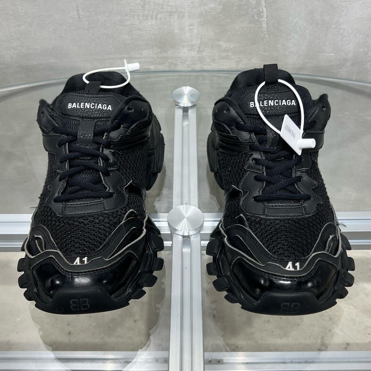 Balenciaga Balenciaga Black Track Sneakers Size US 8 Size US 8 / EU 41 - 3 Thumbnail