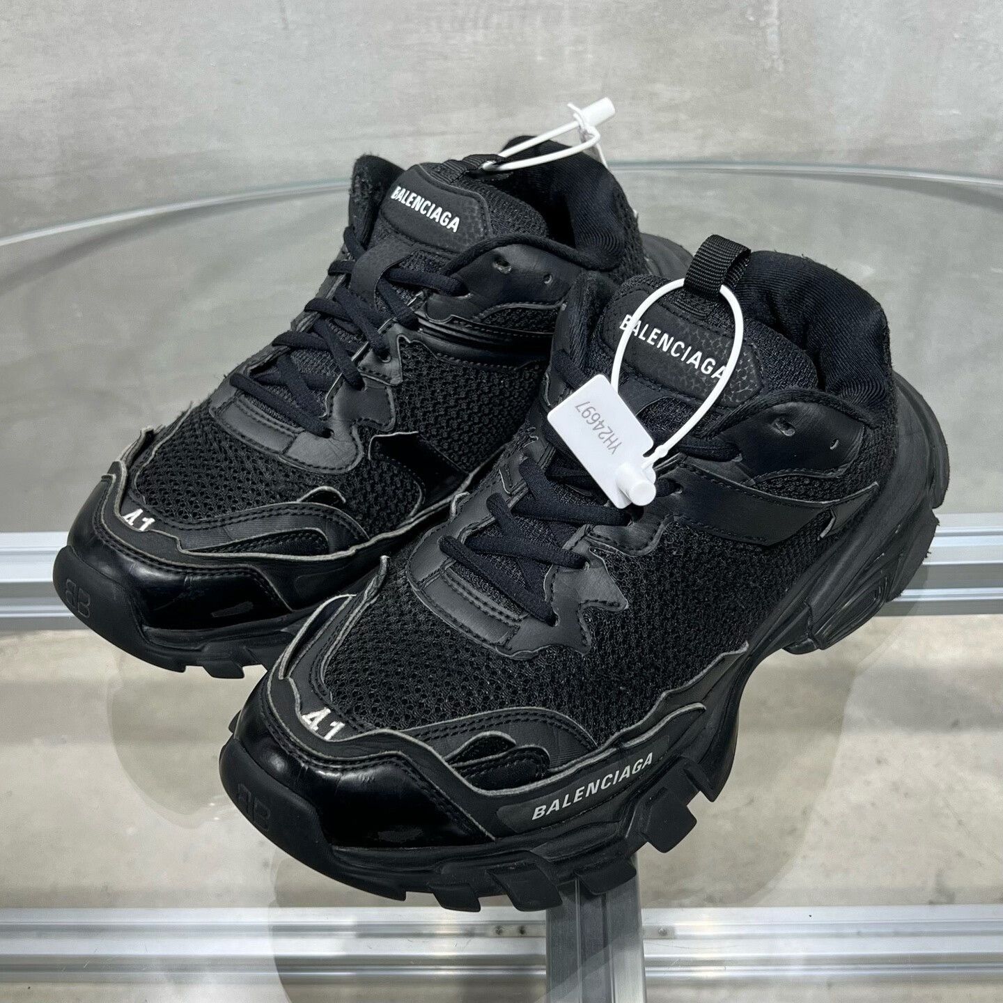 Balenciaga Balenciaga Black Track Sneakers Size US 8 Size US 8 / EU 41 - 2 Thumbnail