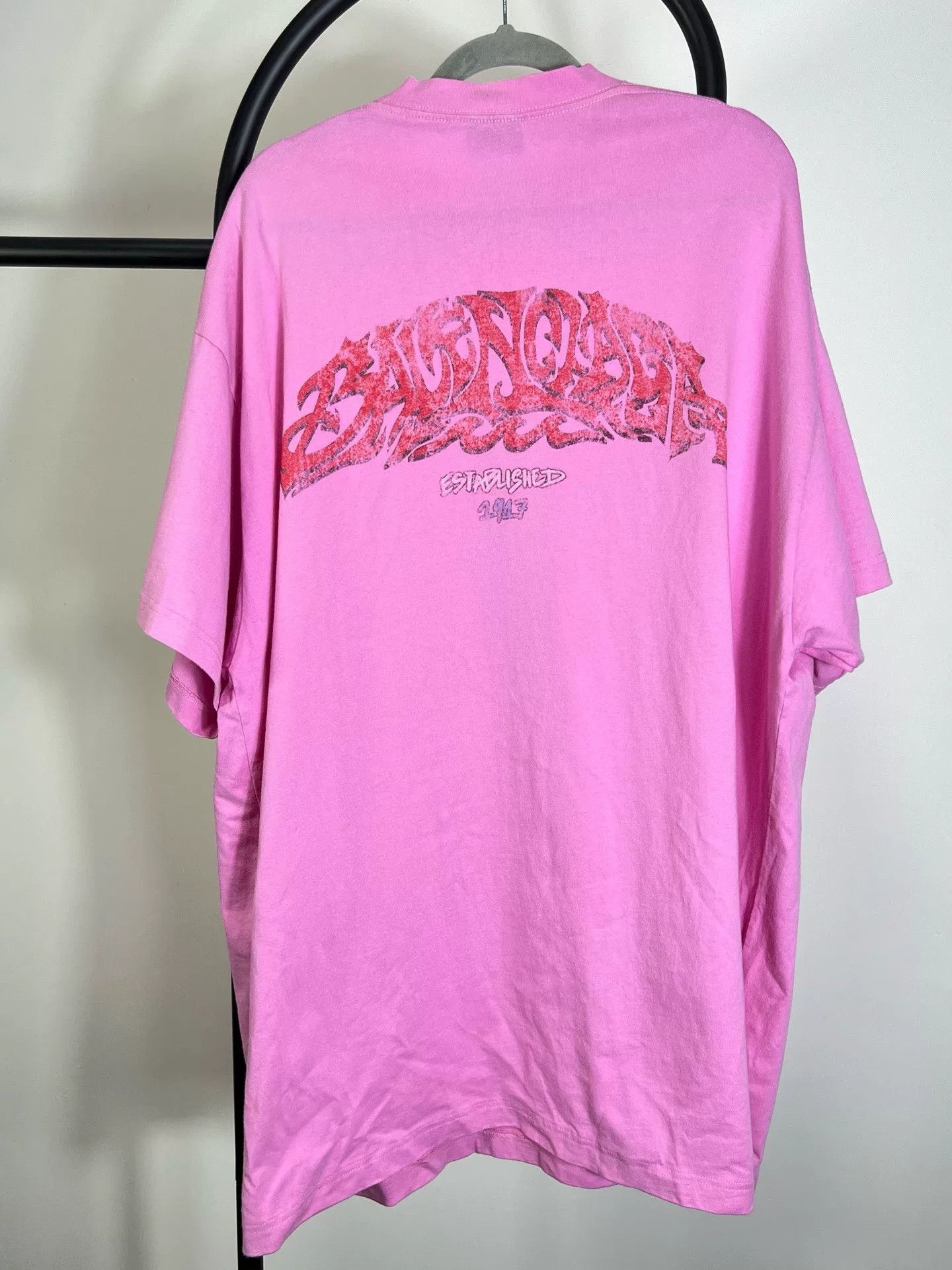 Balenciaga Balenciaga Pink Graphic T-Shirt Size M Size US M / EU 48-50 / 2 - 5 Thumbnail