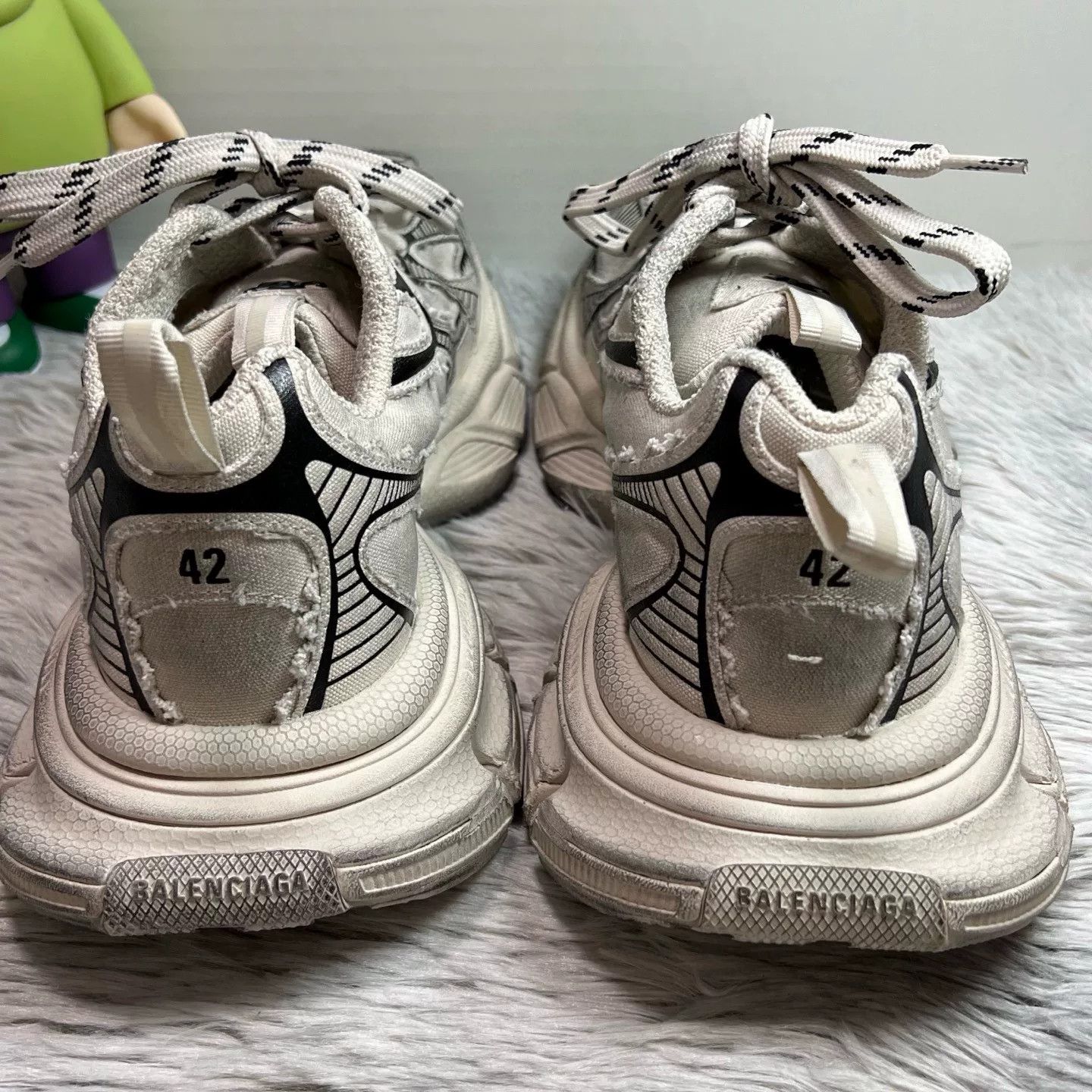Balenciaga Balenciaga 3XL Canvas Sneakers Size US 9 Size US 9 / EU 42 - 6 Thumbnail