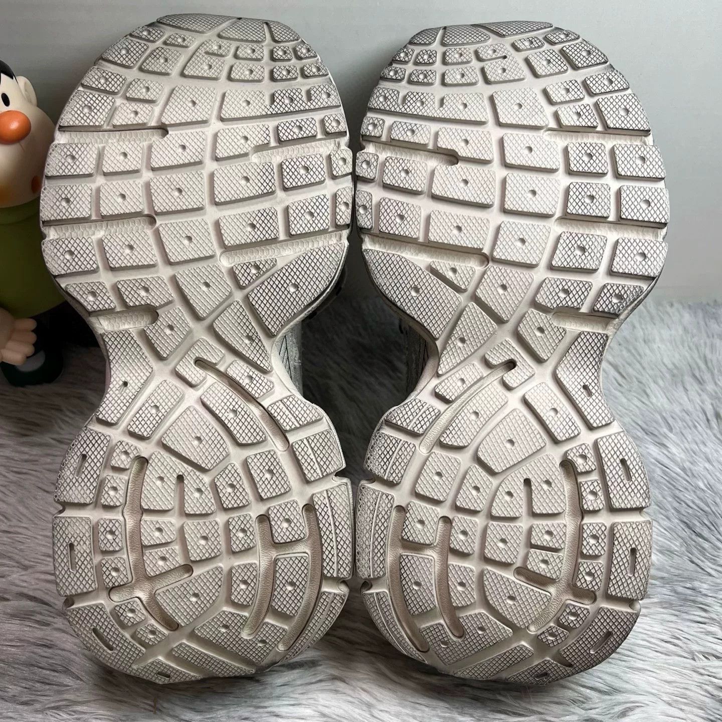Balenciaga Balenciaga 3XL Canvas Sneakers Size US 9 Size US 9 / EU 42 - 5 Thumbnail