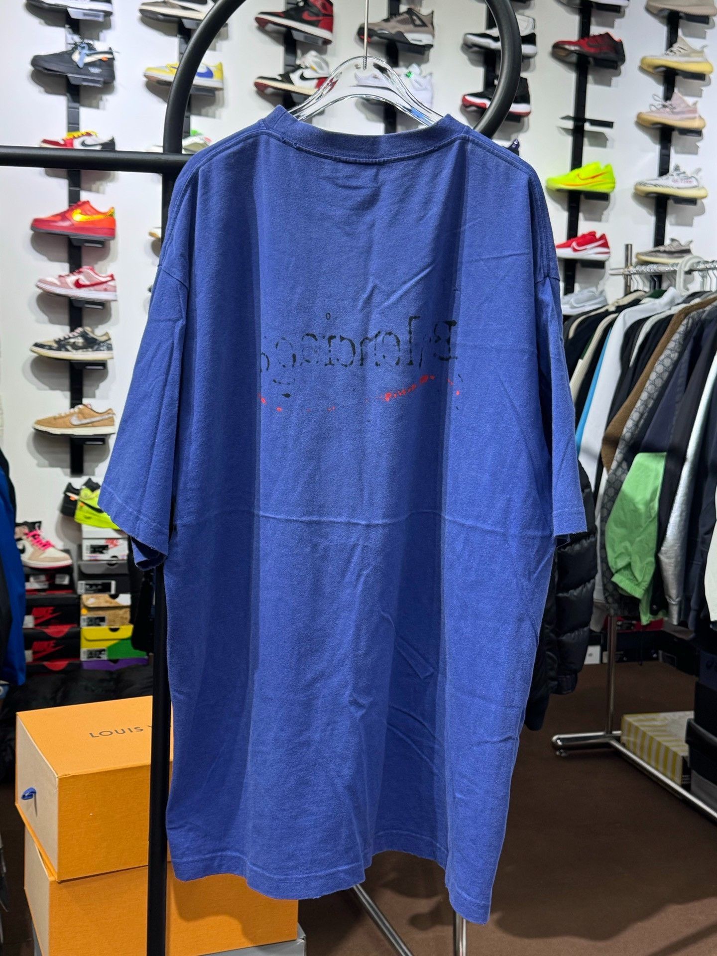 Balenciaga Balenciaga Wave Logo T-Shirt Size L Size US L / EU 52-54 / 3 - 3 Thumbnail