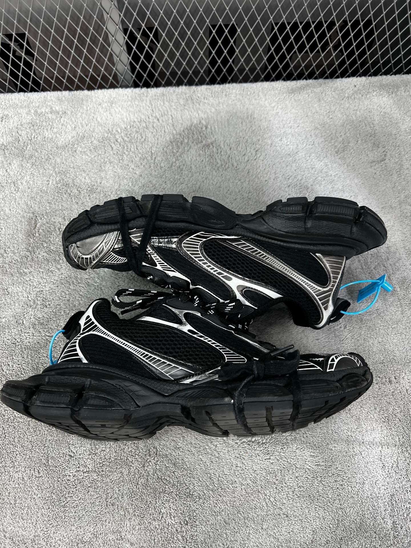 Balenciaga Balenciaga 3XL Distressed Sneakers Black Size 8 Size US 8 / EU 41 - 5 Thumbnail