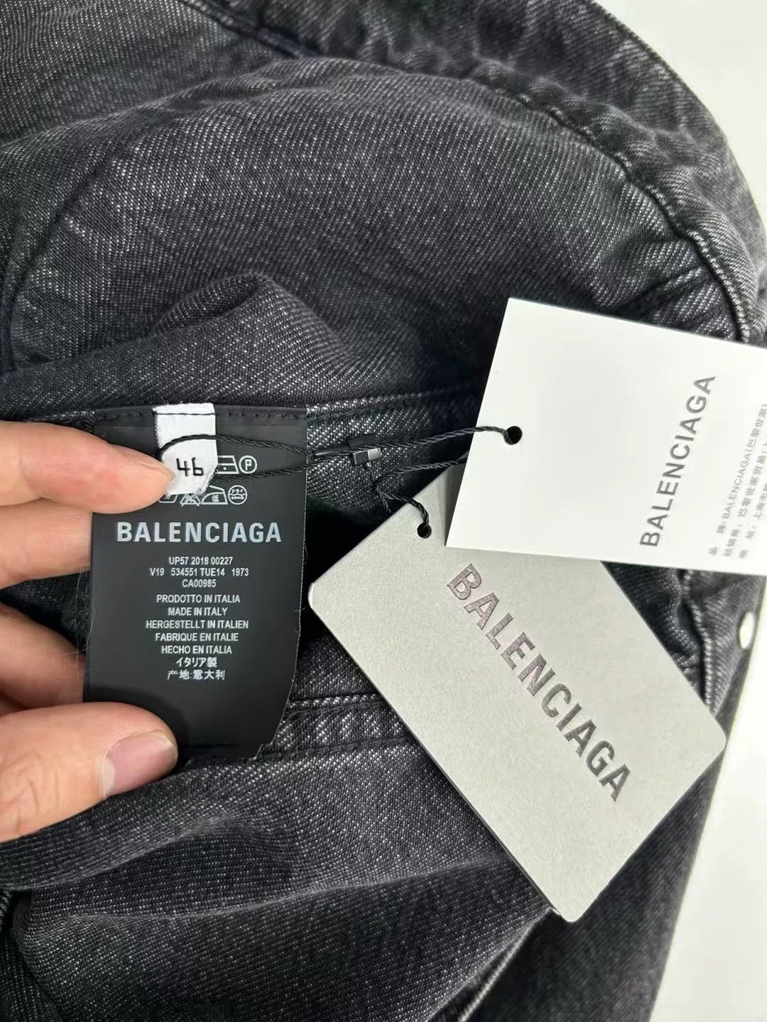 Balenciaga Balenciaga Political Logo Embroidered Denim Jacket Size 46 Size US S / EU 44-46 / 1 - 5 Thumbnail