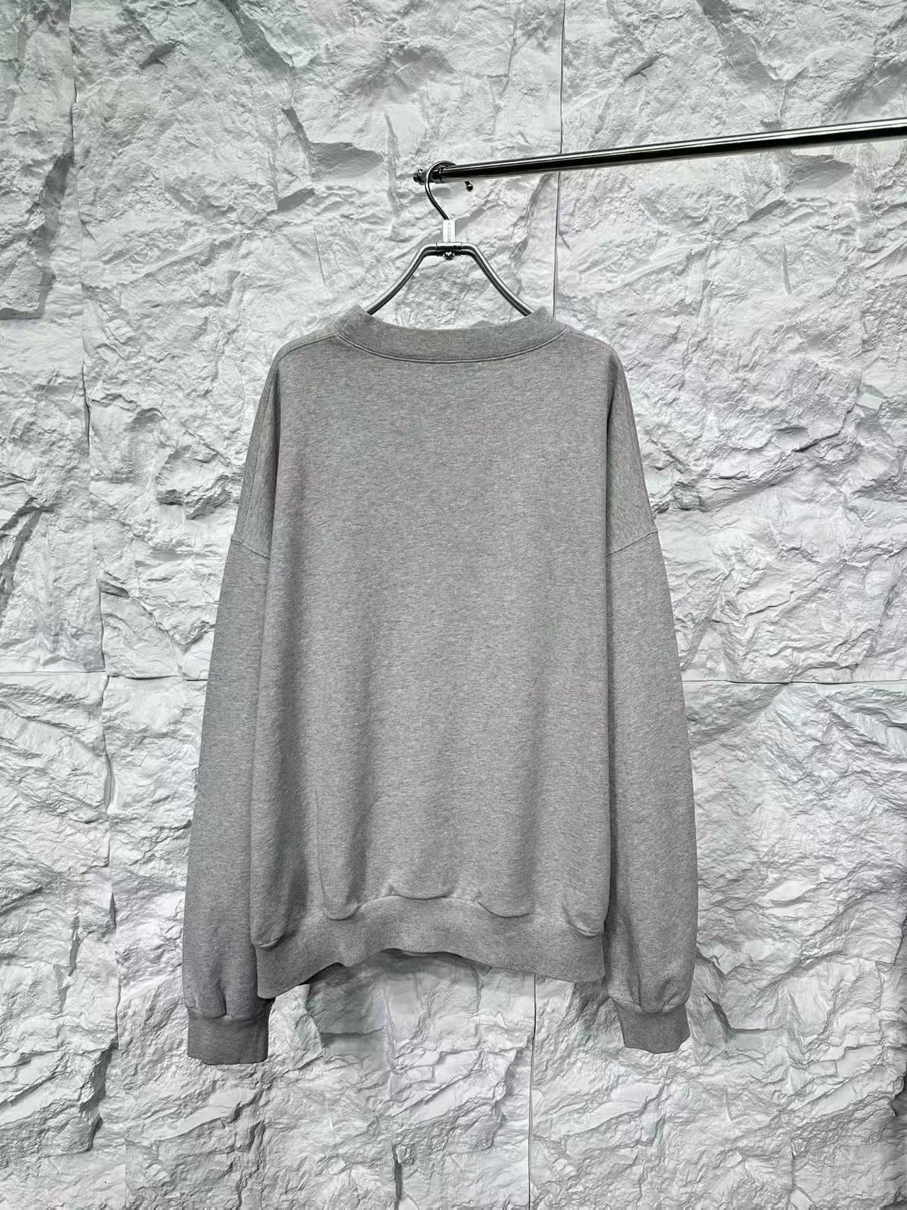 Balenciaga Balenciaga Embroidered Logo Sweatshirt Size L Size US L / EU 52-54 / 3 - 3 Thumbnail
