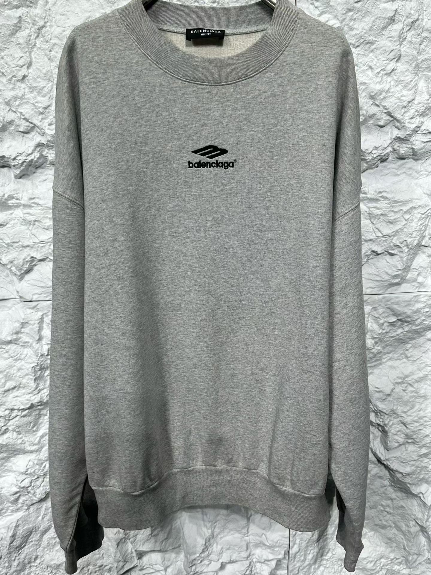 Balenciaga Balenciaga Embroidered Logo Sweatshirt Size L Size US L / EU 52-54 / 3 - 4 Thumbnail