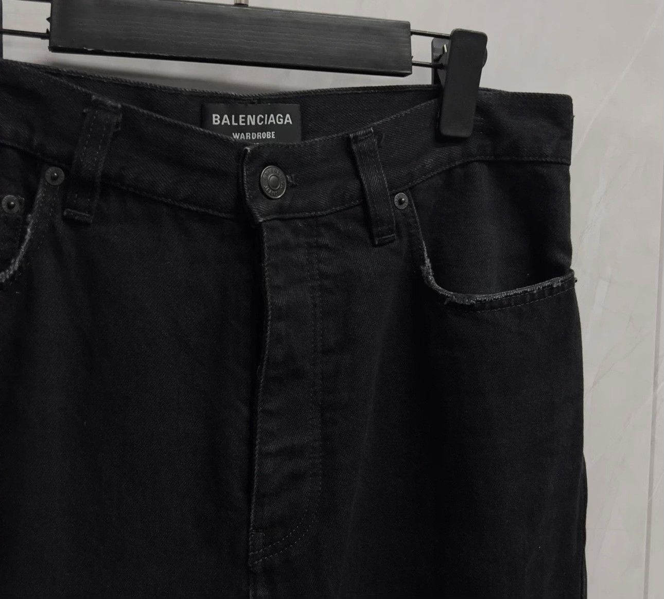 Balenciaga Balenciaga Worn-In Denim Jeans Size S Size US 34 / EU 50 - 3 Thumbnail