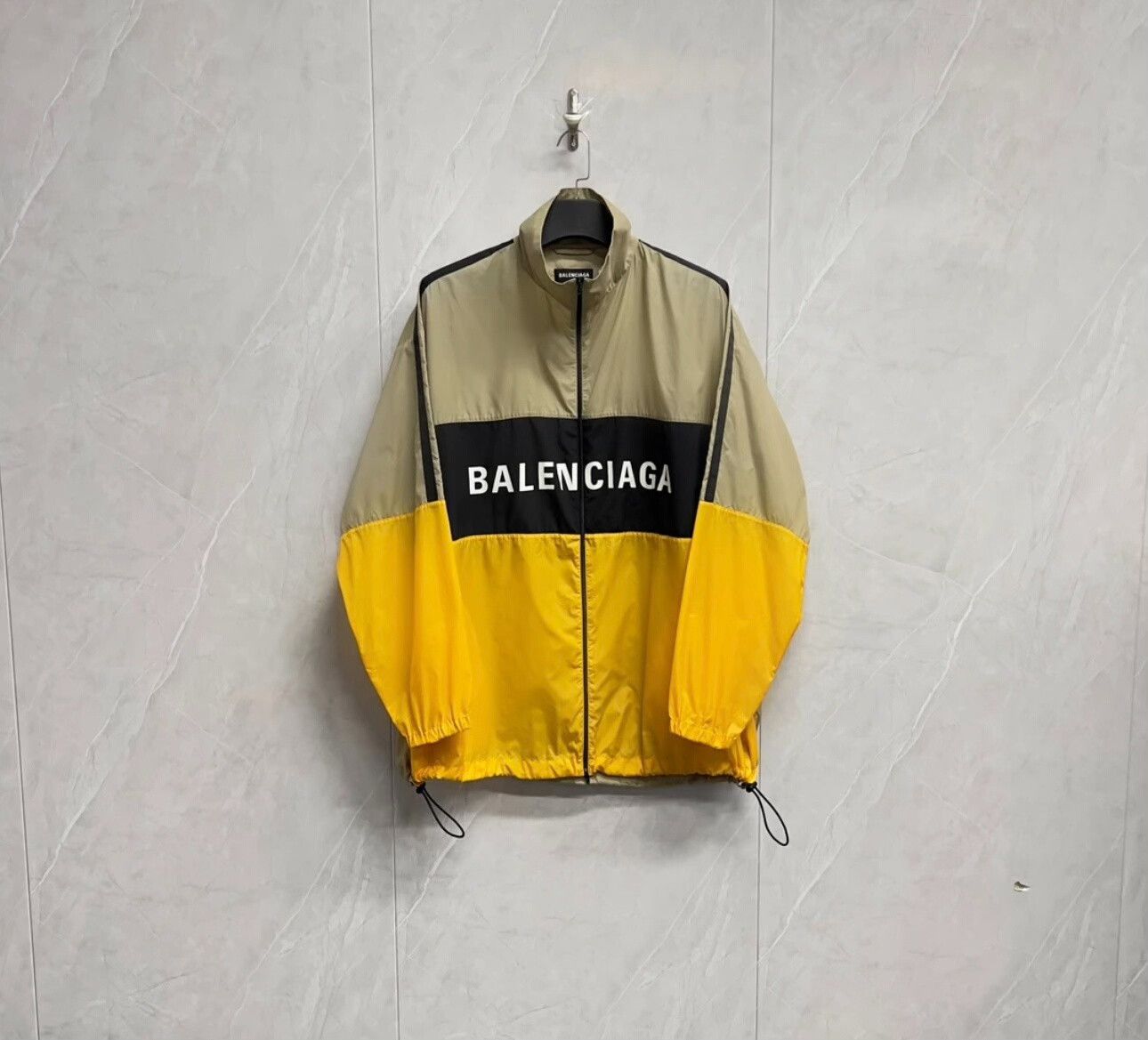 Balenciaga Balenciaga Colorblock Logo Windbreaker Size US S Size US S / EU 44-46 / 1 - 2 Thumbnail