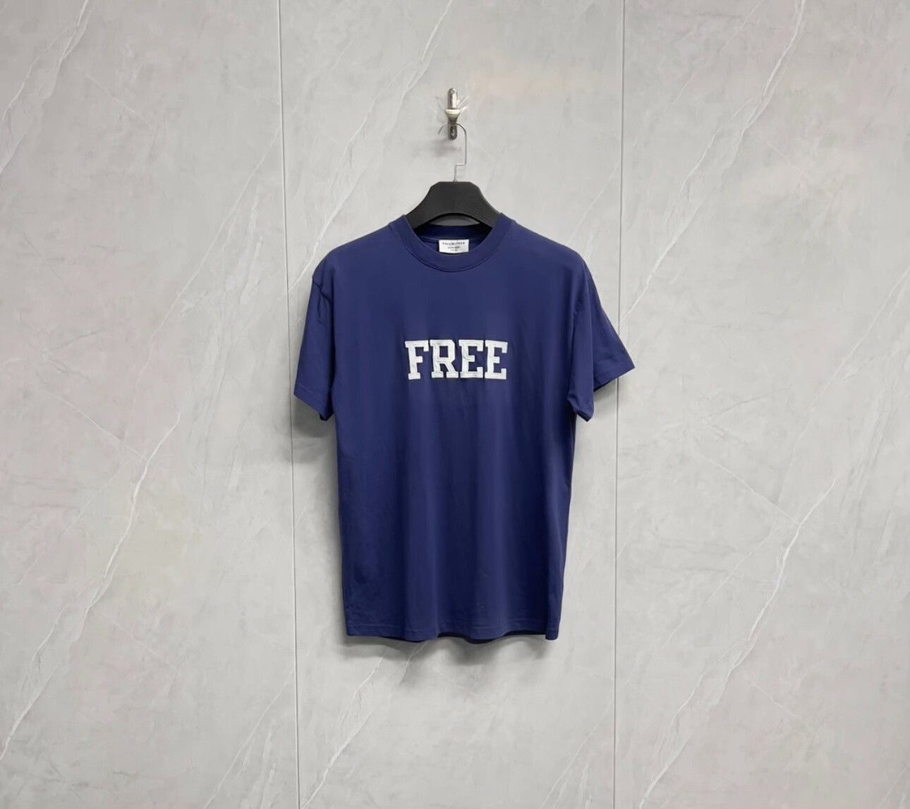 Balenciaga Balenciaga Free Embroidered Logo T-Shirt Size S Size US S / EU 44-46 / 1 - 2 Thumbnail