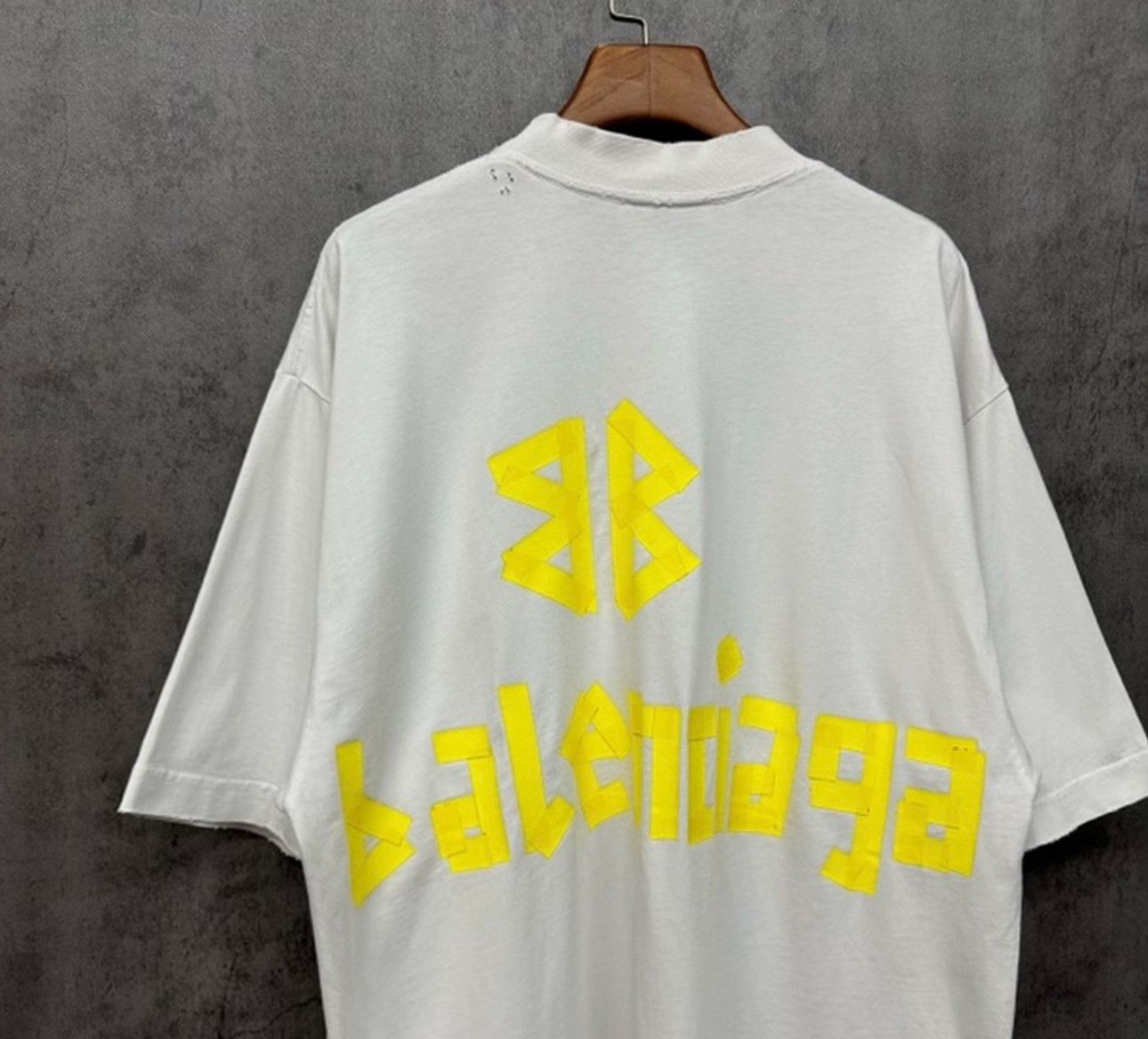 Balenciaga Balenciaga Masking Tape Logo T-Shirt Size XXS Size US XXS / EU 40 - 3 Thumbnail