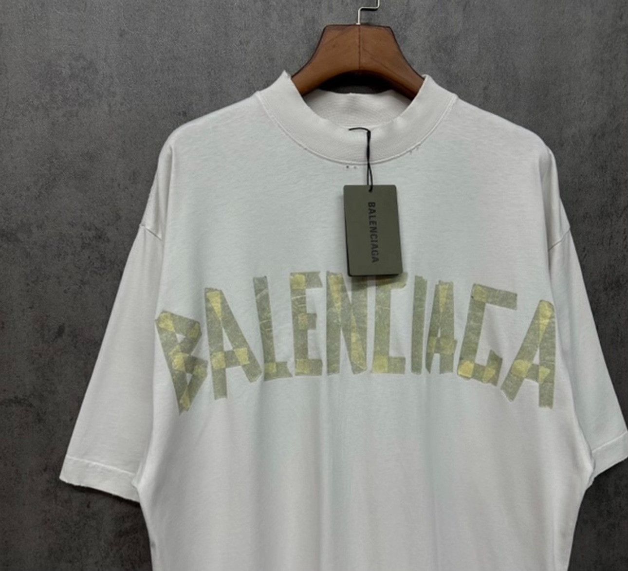 Balenciaga Balenciaga Masking Tape Logo T-Shirt Size XXS Size US XXS / EU 40 - 4 Thumbnail