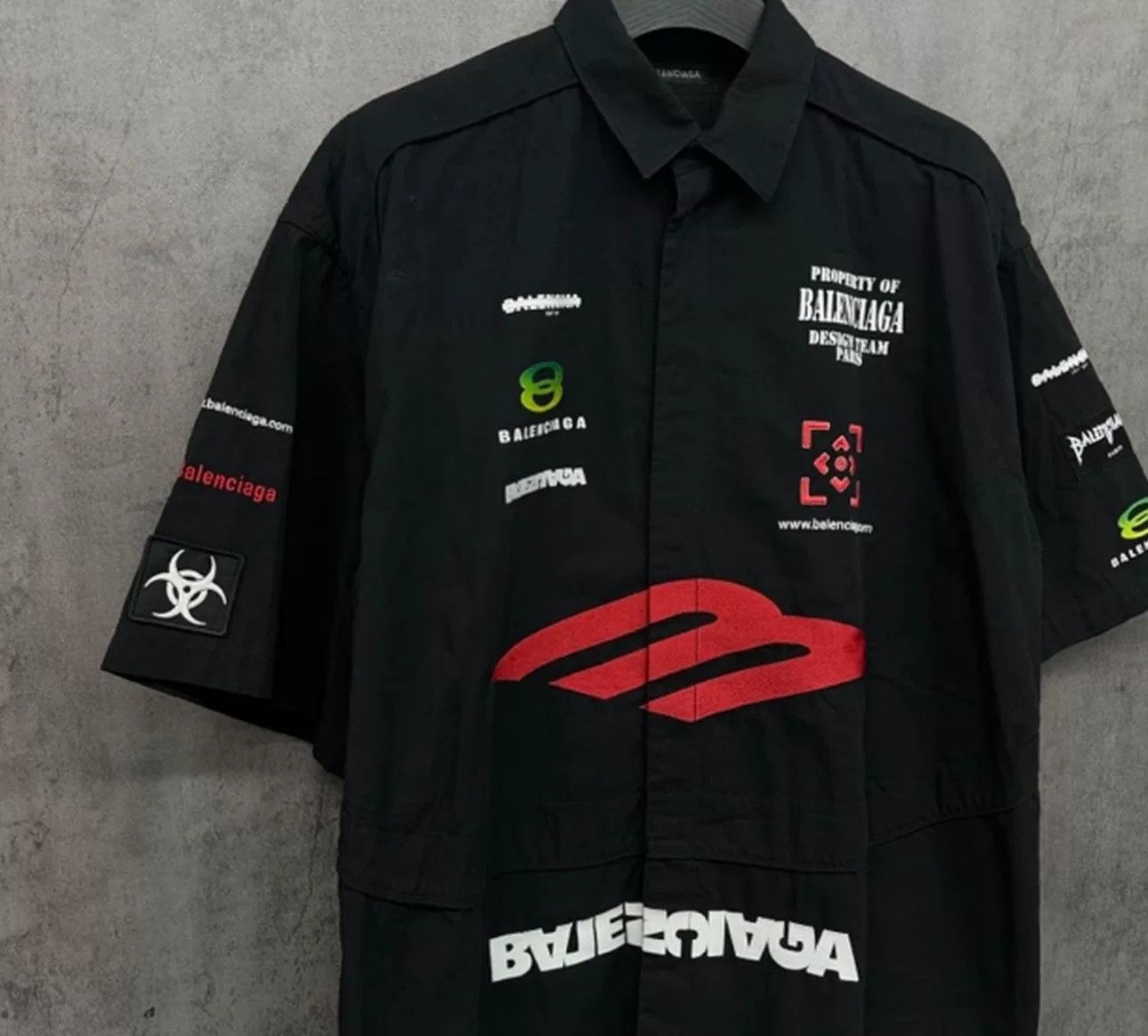 Balenciaga Balenciaga Graphic Logo Short Sleeve Shirt Size S Size US S / EU 44-46 / 1 - 4 Thumbnail