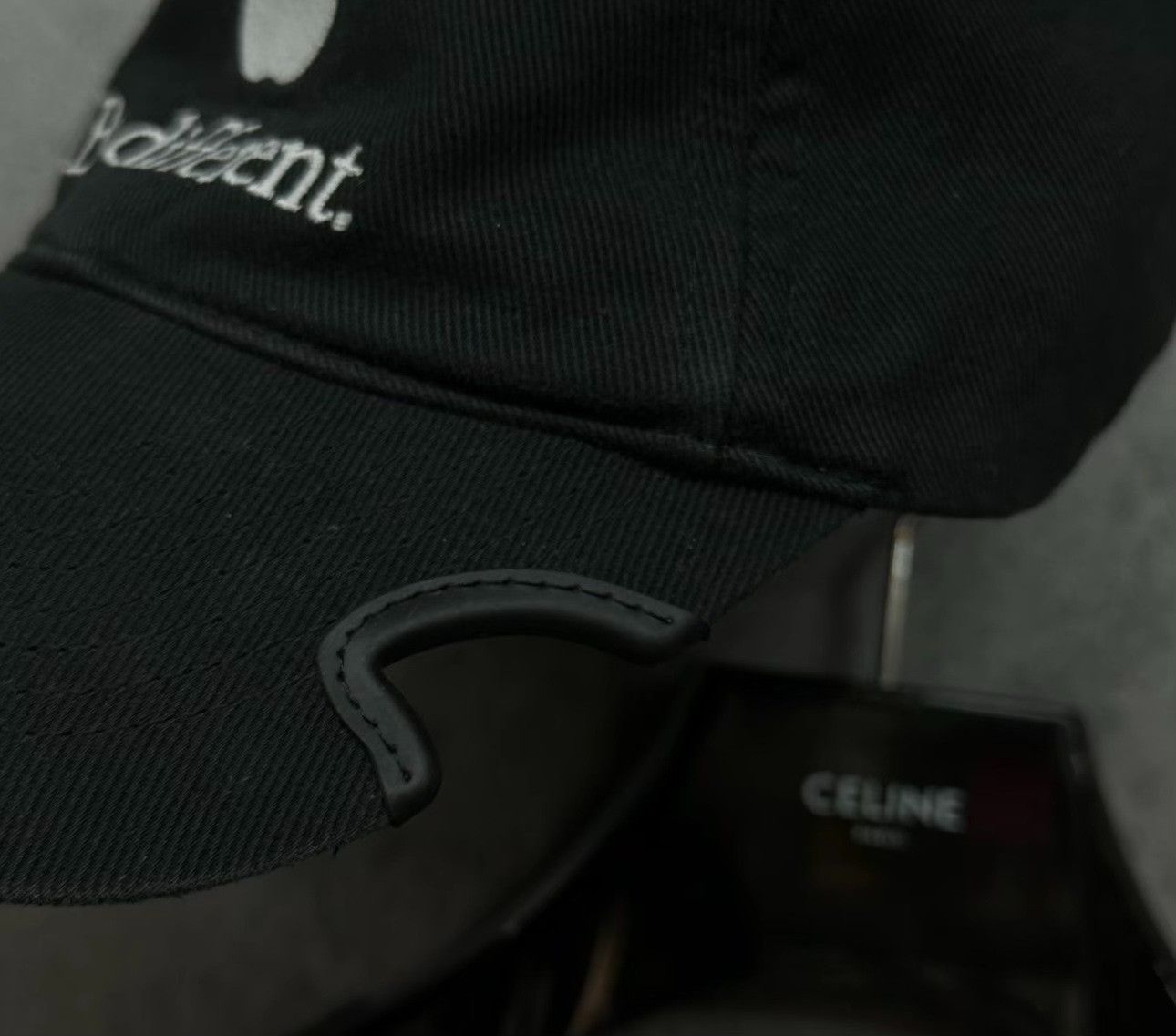 Balenciaga Balenciaga Be Different Embroidered Logo Hat Size L Size ONE SIZE - 4 Thumbnail