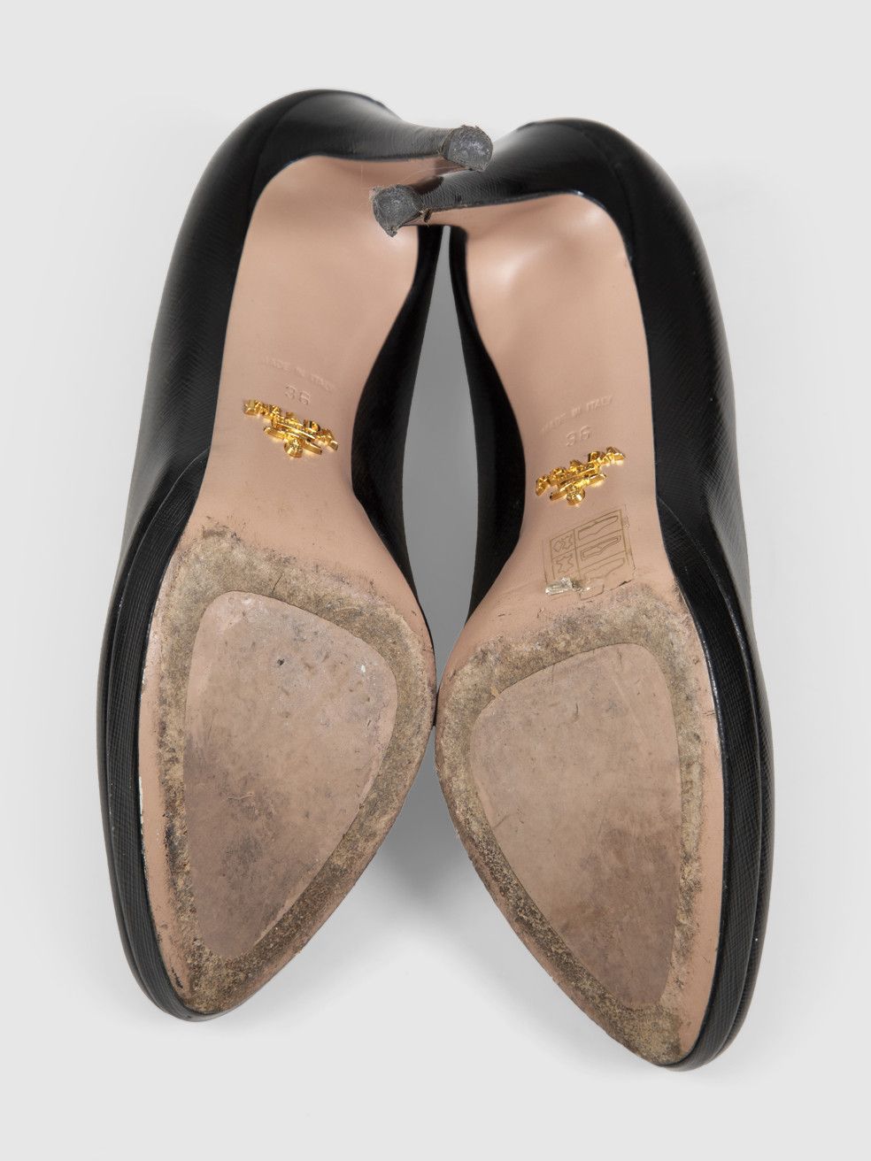 Prada Black Saffiano Leather Pumps Size US 6 / IT 36 - 4 Thumbnail