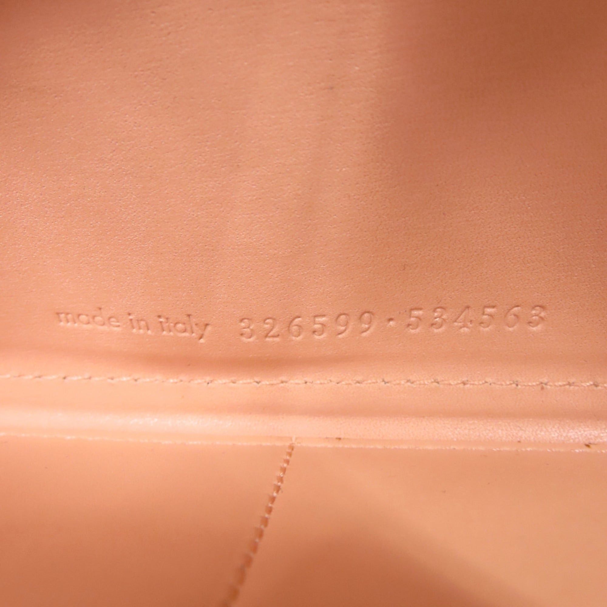 Yves Saint Laurent Yves Saint Laurent Excellent condition Saint Laurent Paris round zipper wallet 326599 534563 Calfskin Salmon Pink 1253SAINT LAURENT PARIS Size ONE SIZE - 7 Thumbnail