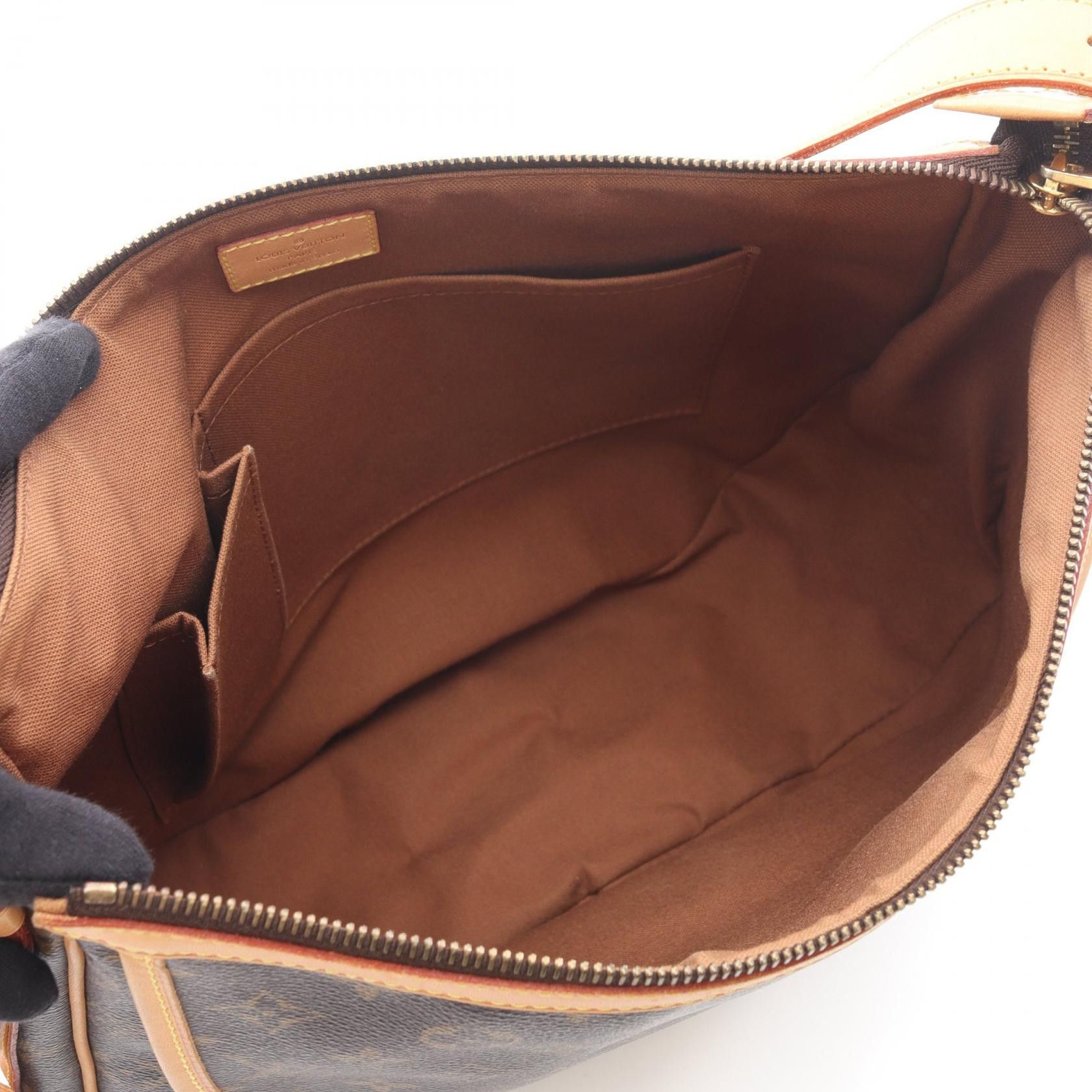Louis Vuitton Louis Vuitton Louis Vuitton Tulum GM Monogram Shoulder Bag Textile Shoulder Bag M40075 DUTY FREE for USA Size ONE SIZE - 3 Thumbnail